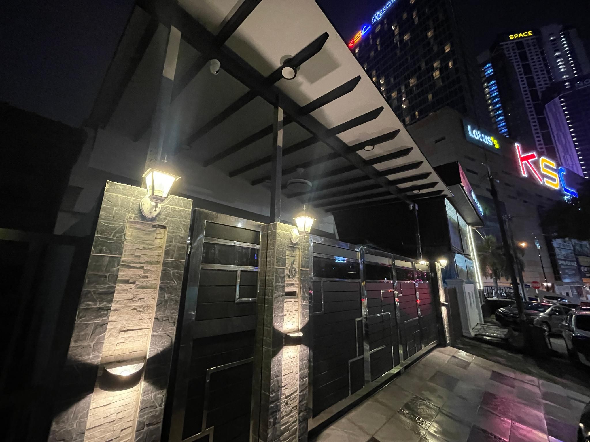 Cozy Room 2pax #1min walk to KSL #Bathroom