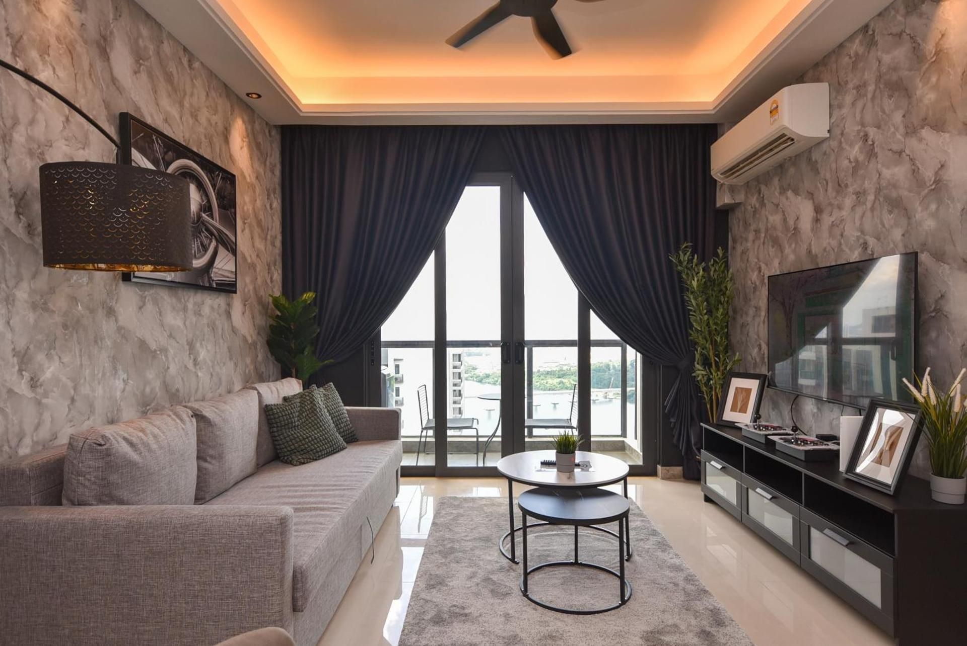 One-Bedroom Premium Apartment with Ocean View