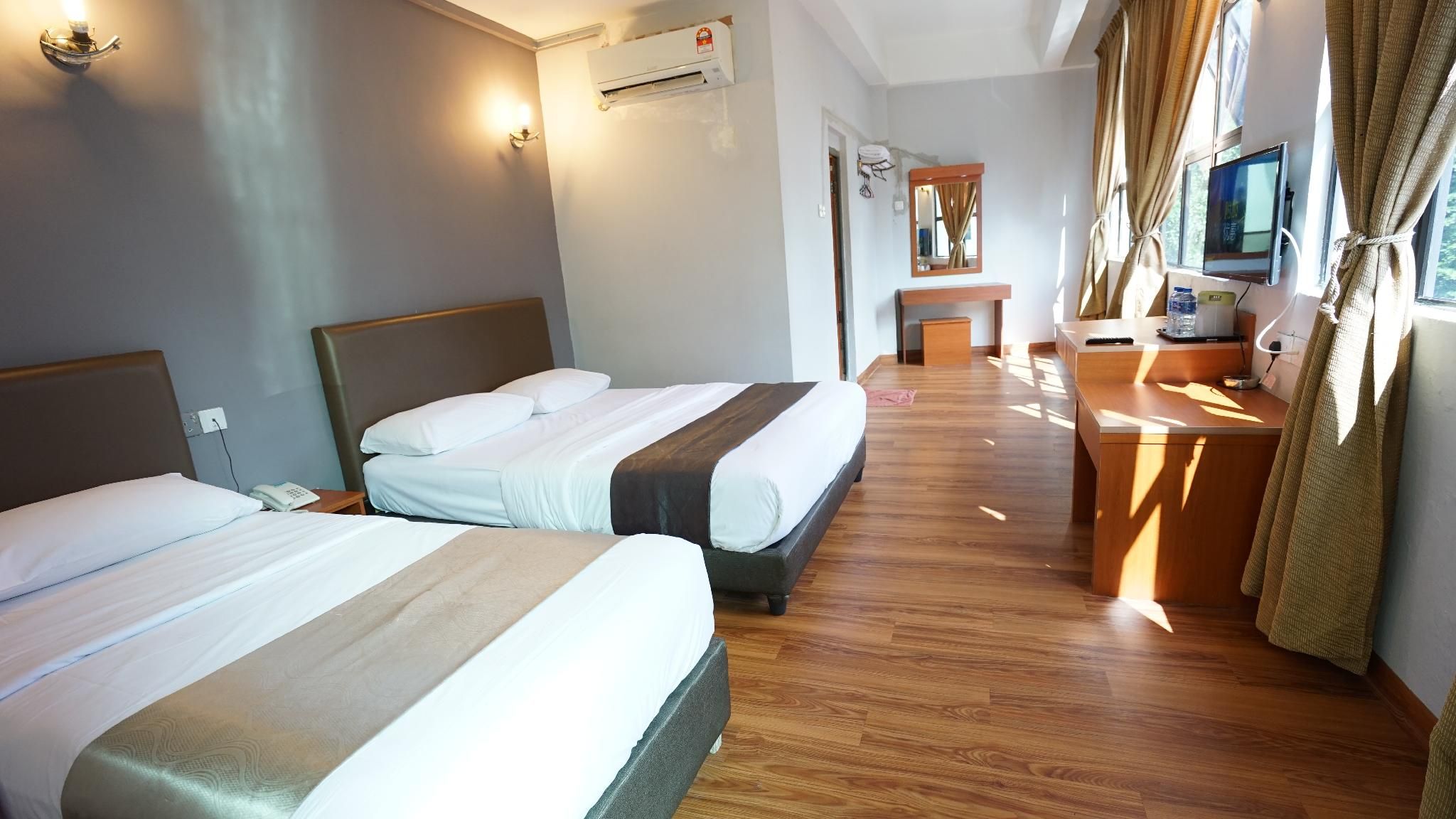 Triple Deluxe Room
