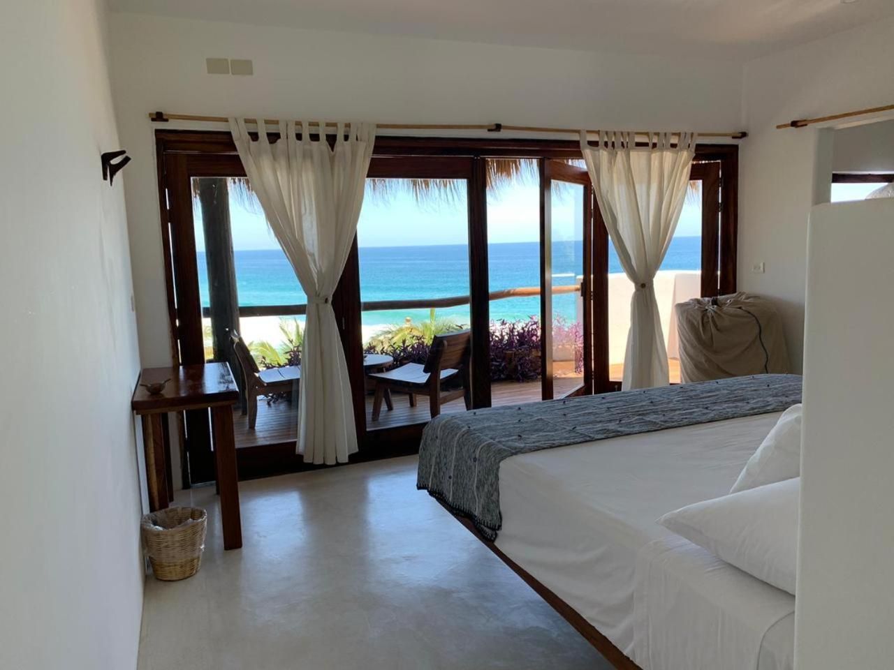 Queen Suite with Sea View
