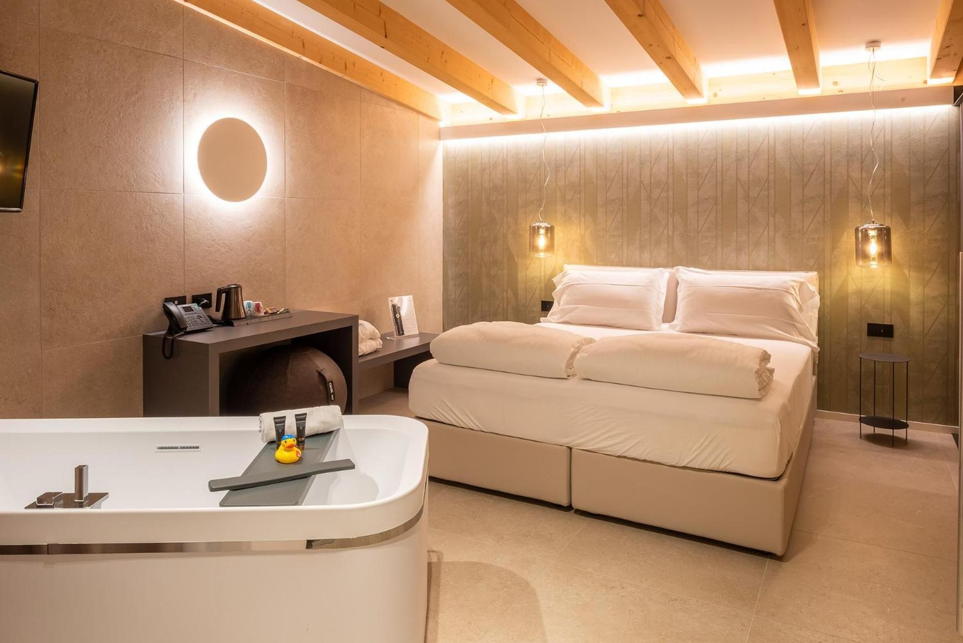 Deluxe Quadruple Room