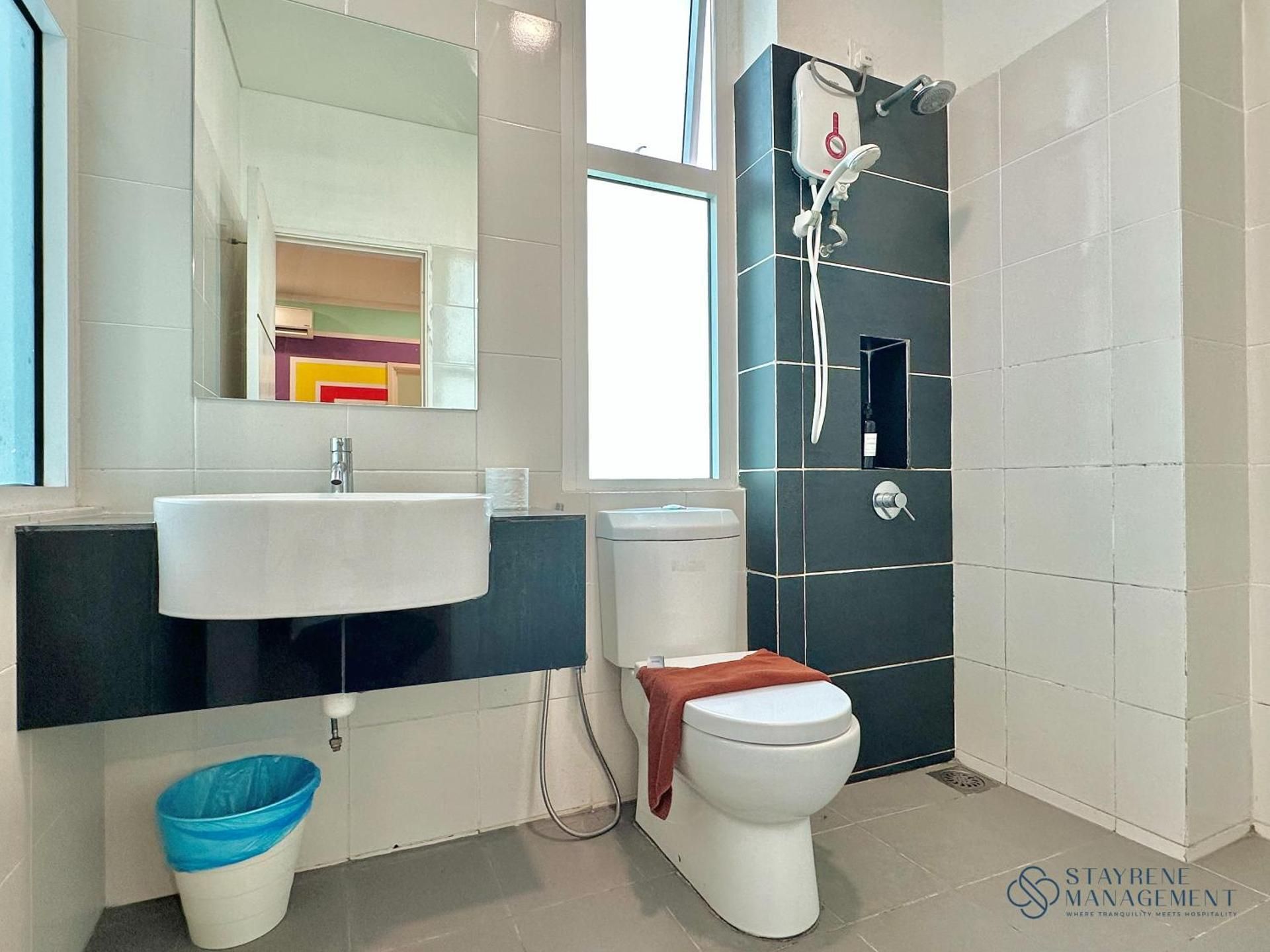 Four-Bedroom Deluxe Apartment