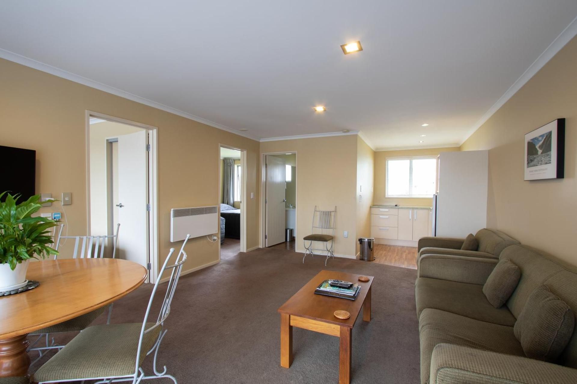 Annabelle Motel Two-Bedroom Apartment 2