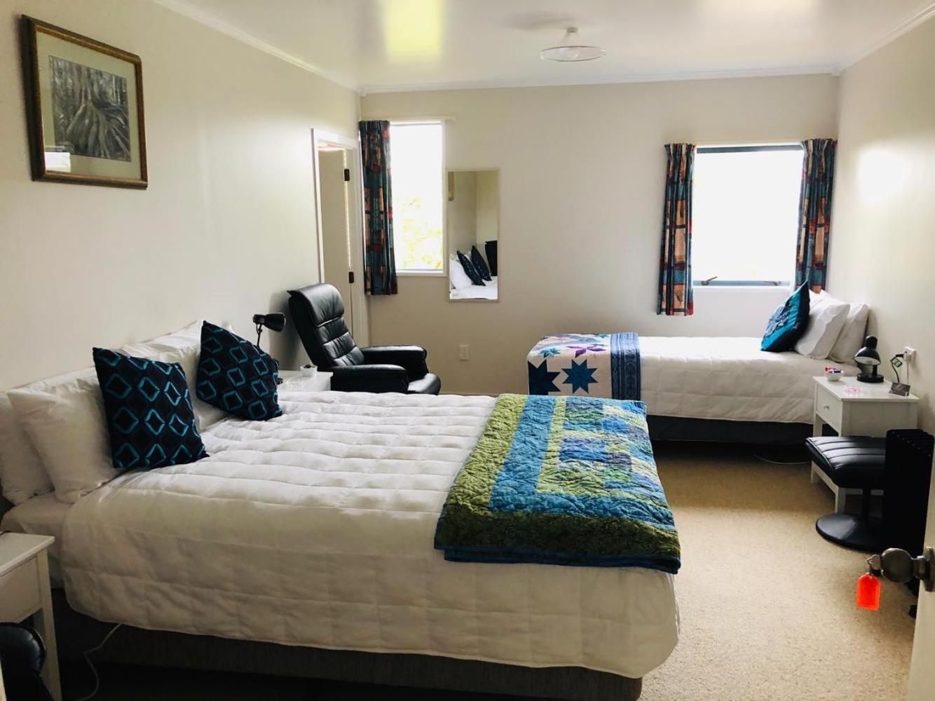 Triple Room with Private Bathroom