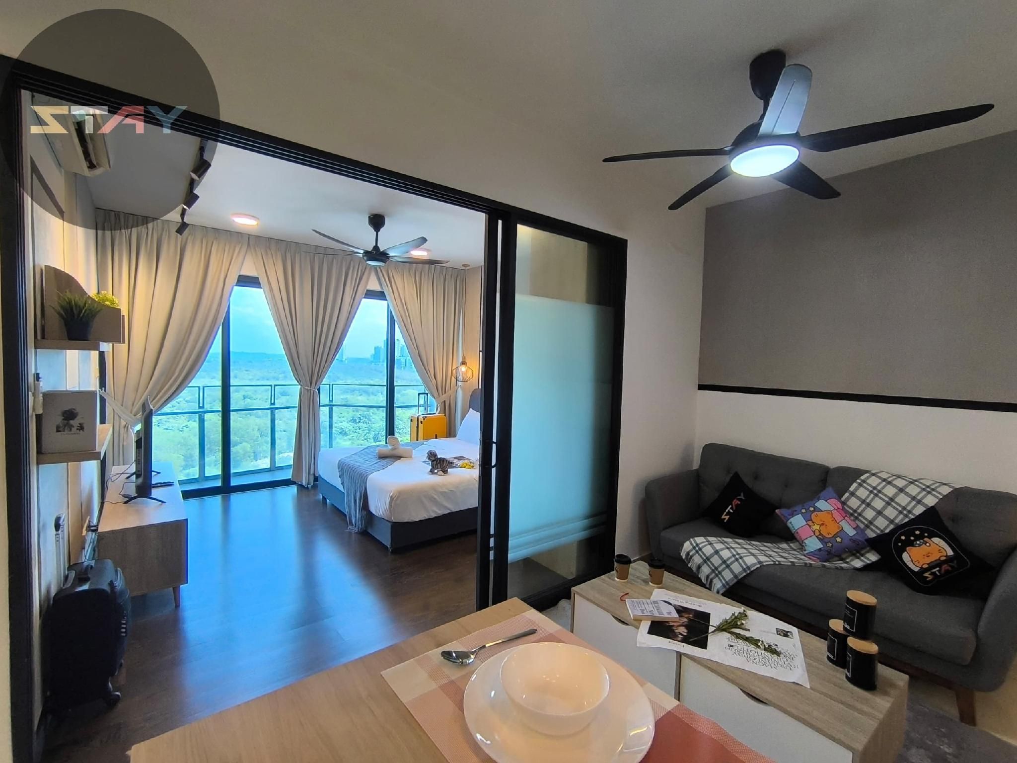 Studio - King Room with Balcony