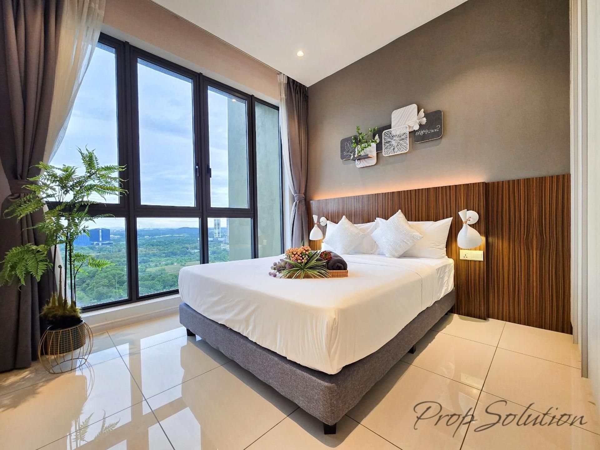 Two-Bedroom Apartment with City View
