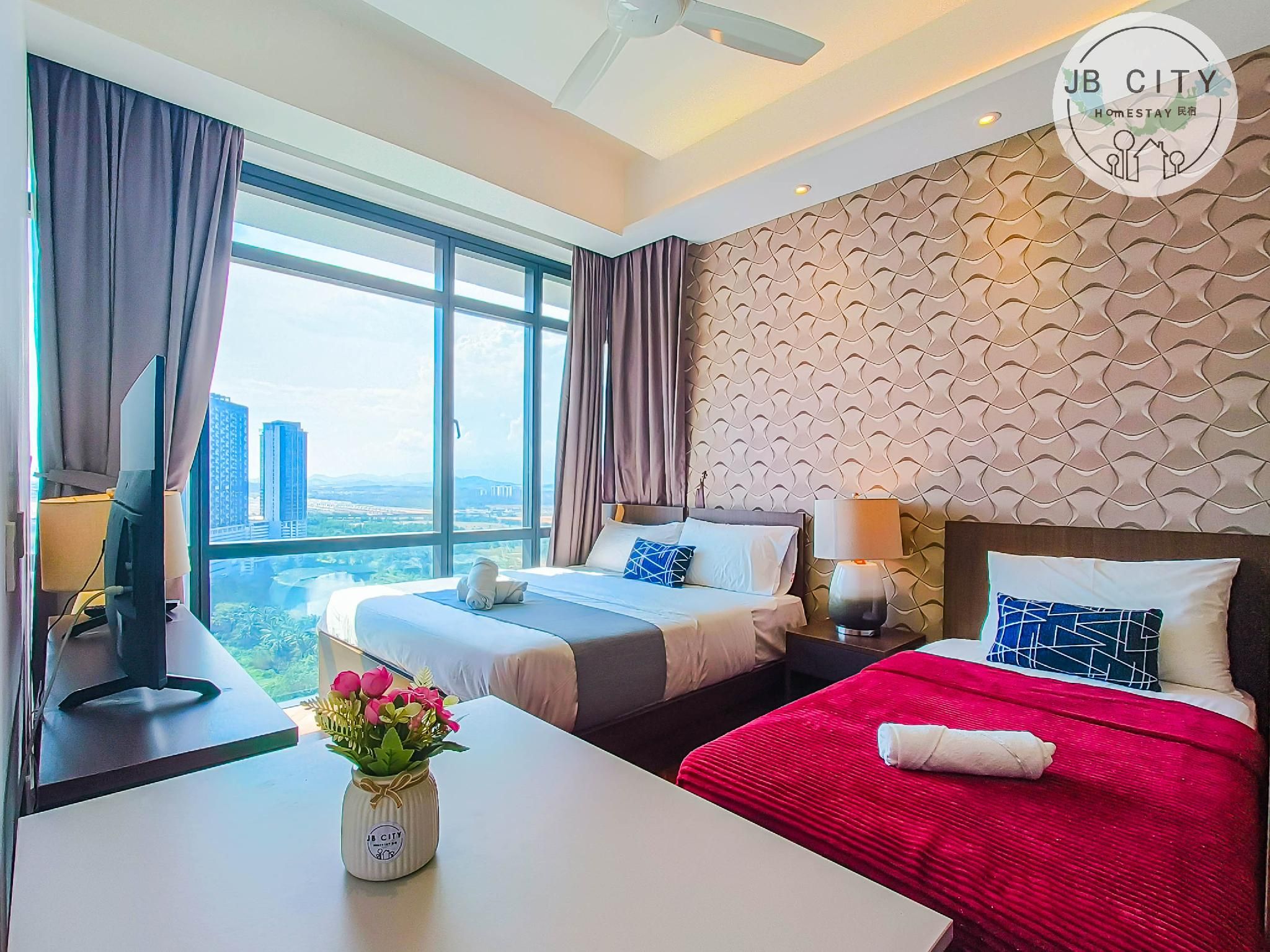 Three-Bedroom Executive Apartment with balcony