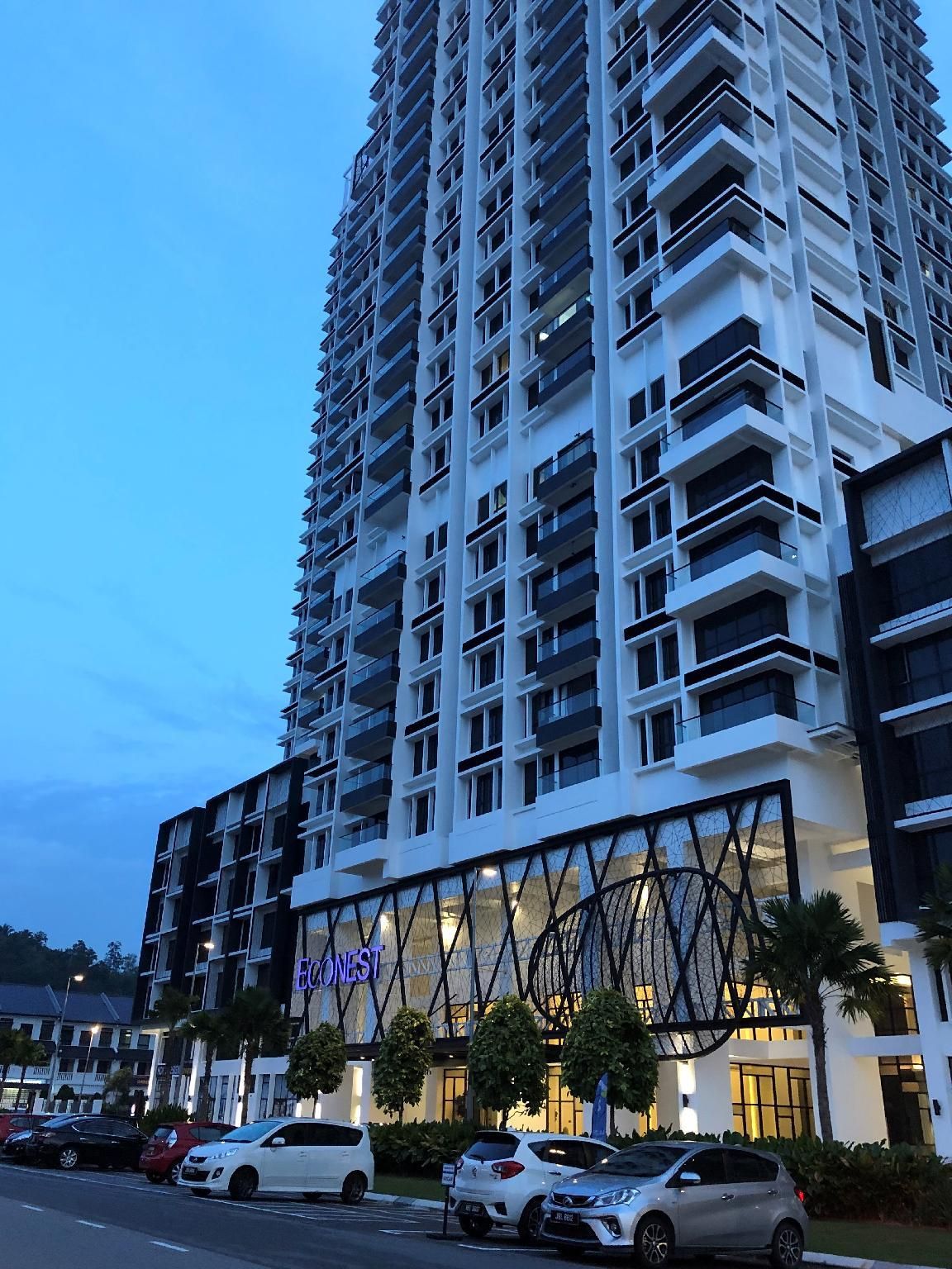 LEGOLAND & EDUCITY@BuYiYang Homestay