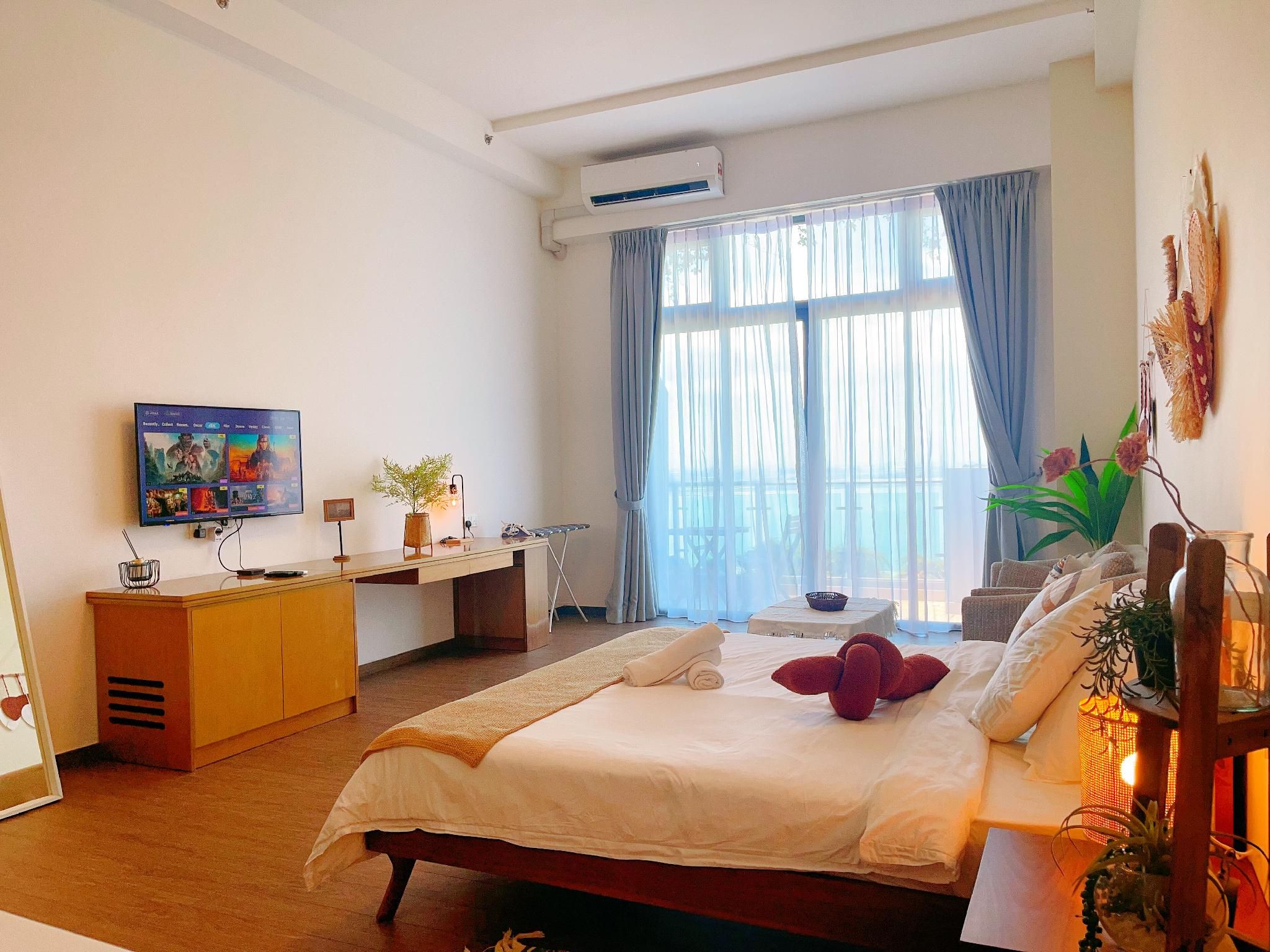 Premier Sea View