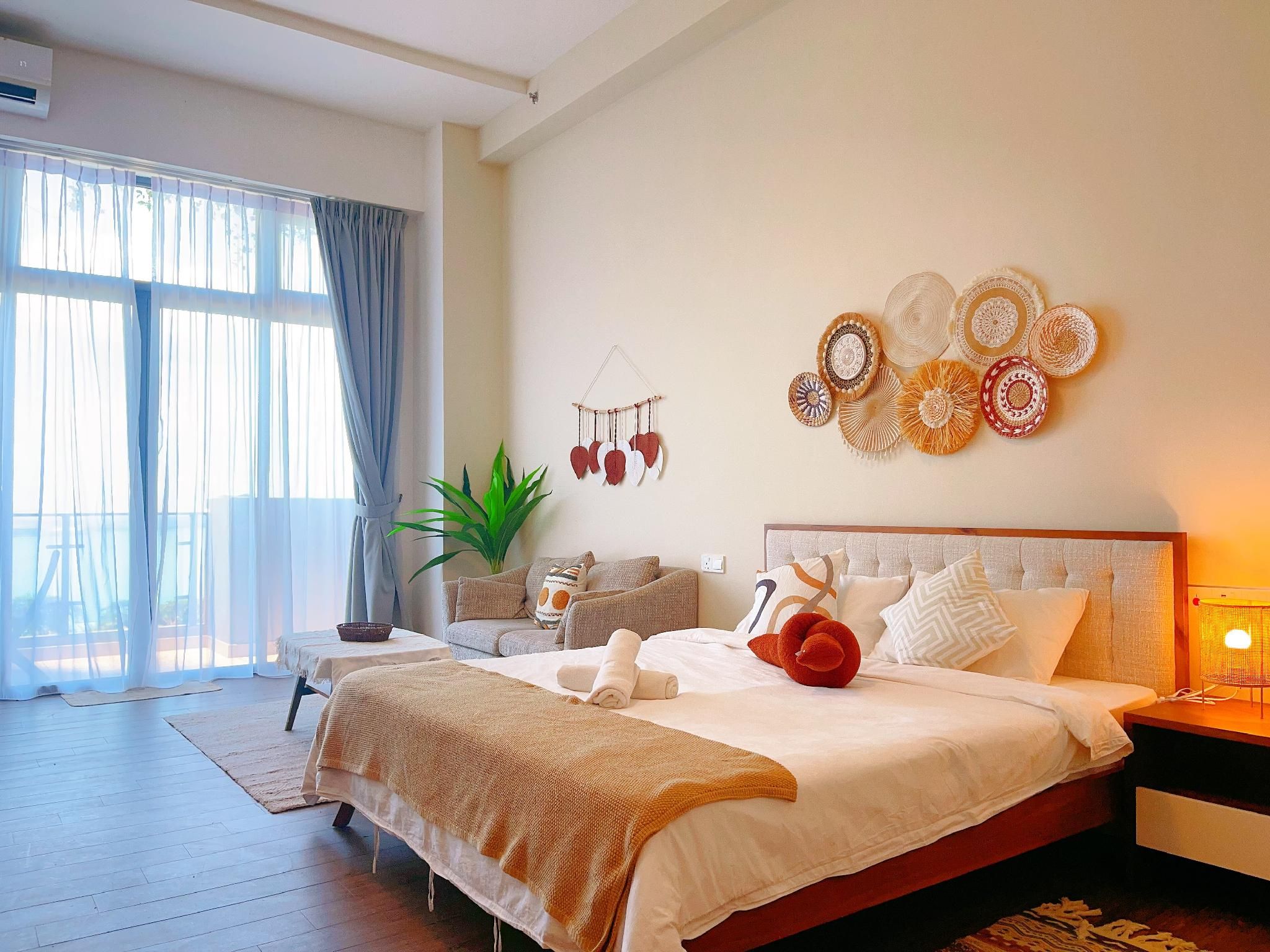 Premier Sea View