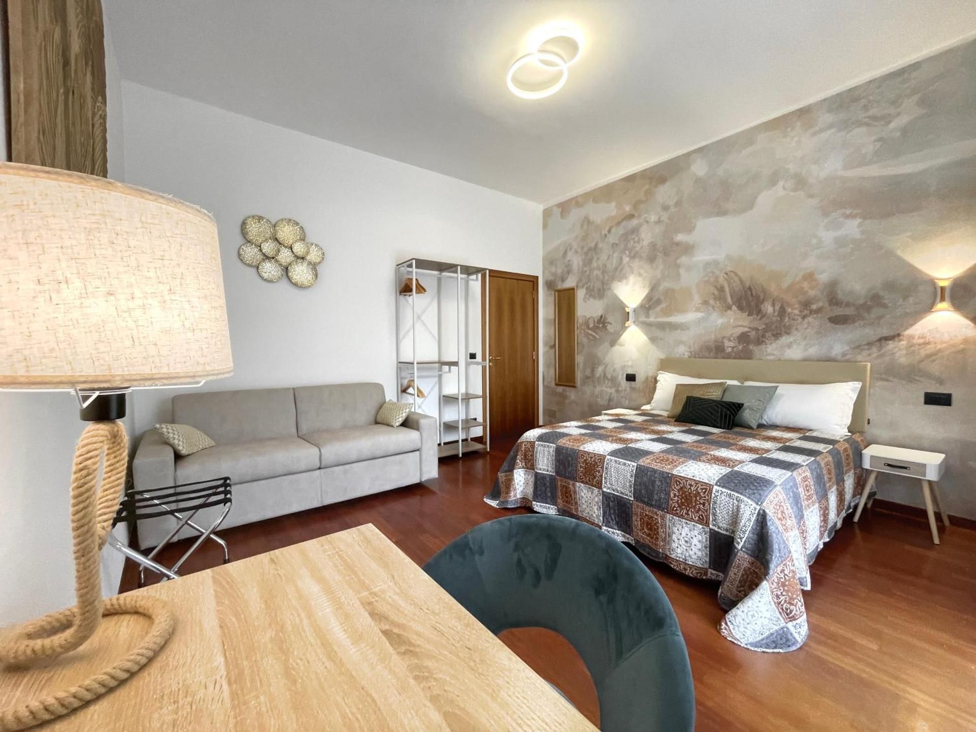 Quadruple Room with Private External Bathroom