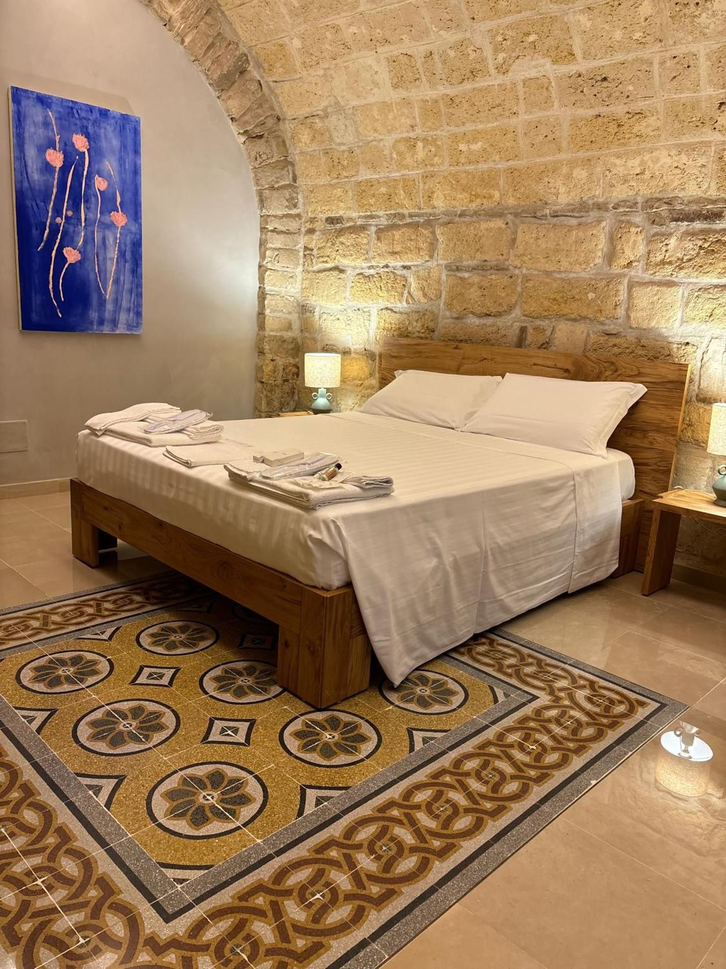 Terra di Trani King Room with Roll-In Shower - Disability Access 2