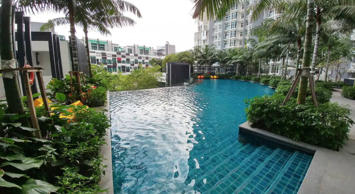 swimming pool