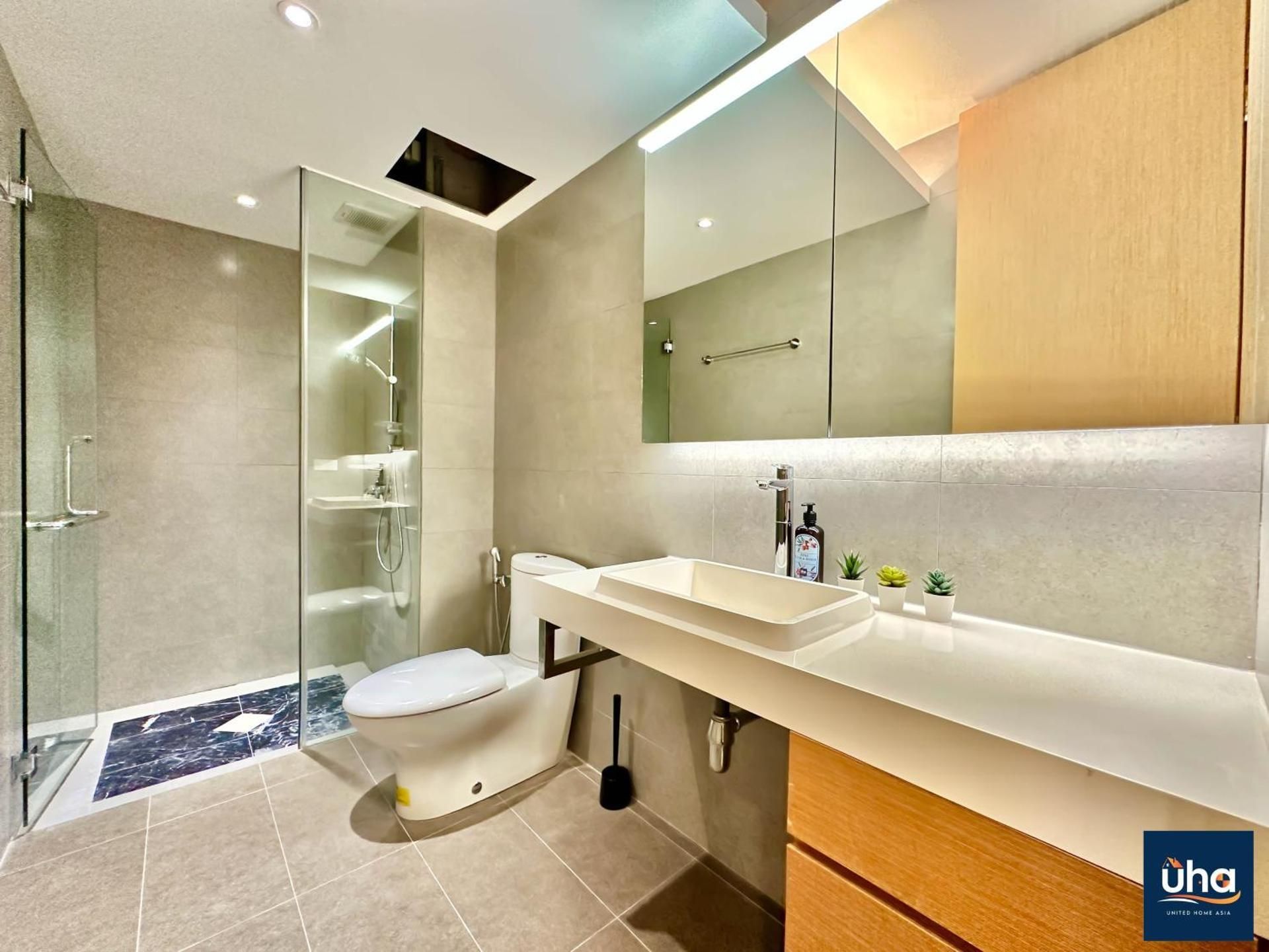 Three-Bedroom Apartment with Sea View