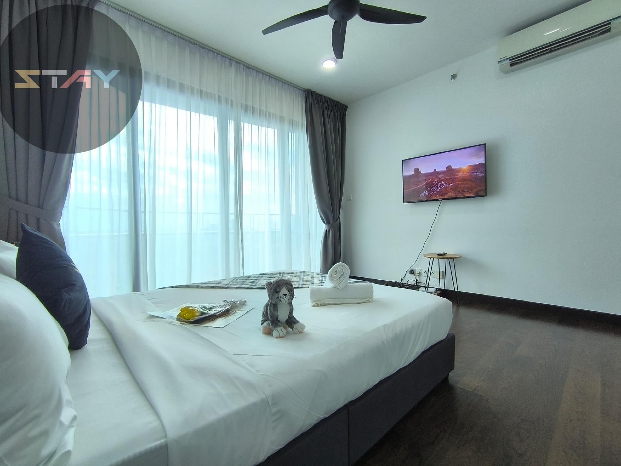 Studio 1 Queen Bed Non-Smoking