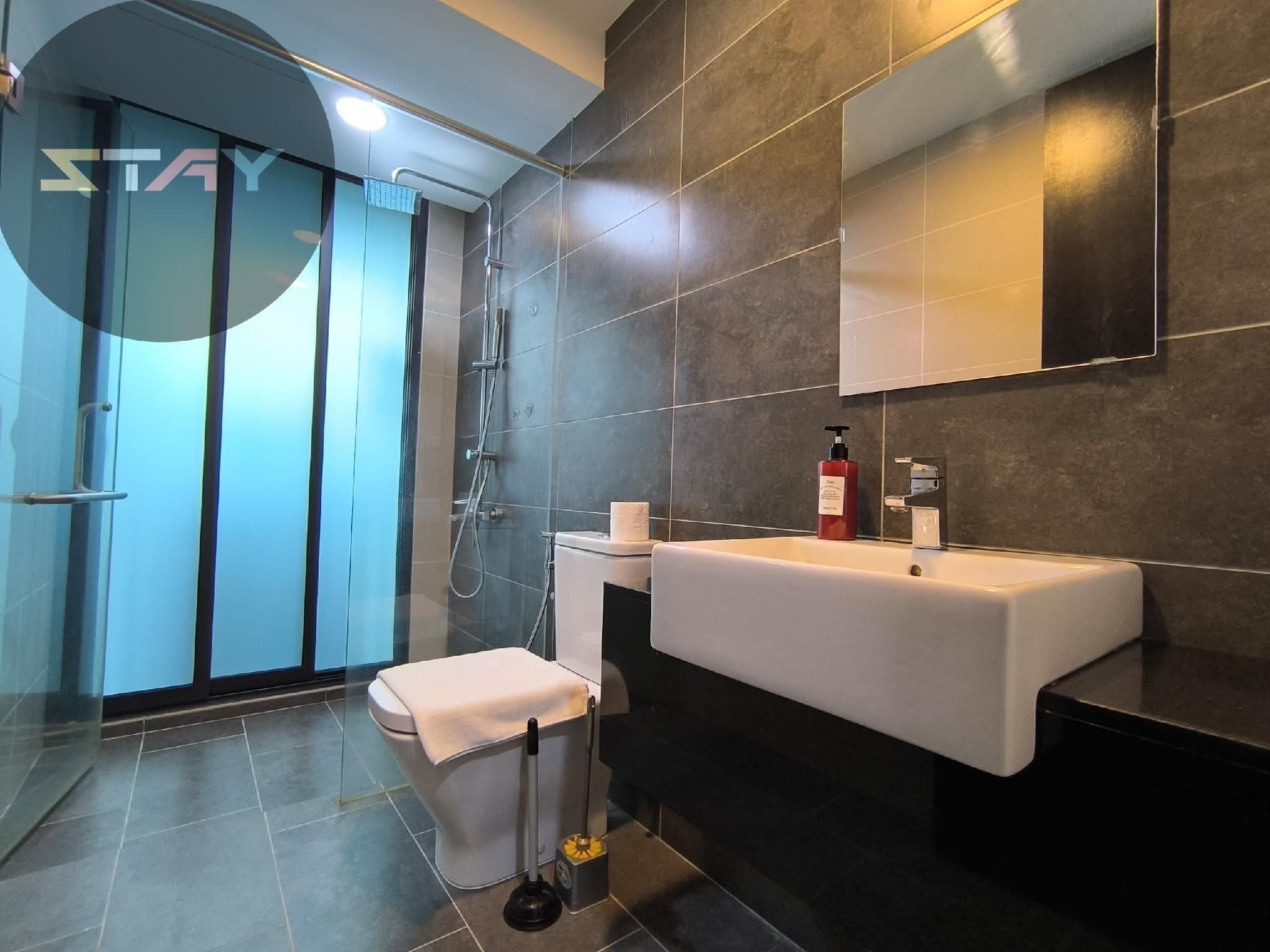 Studio Apartment with Balcony
