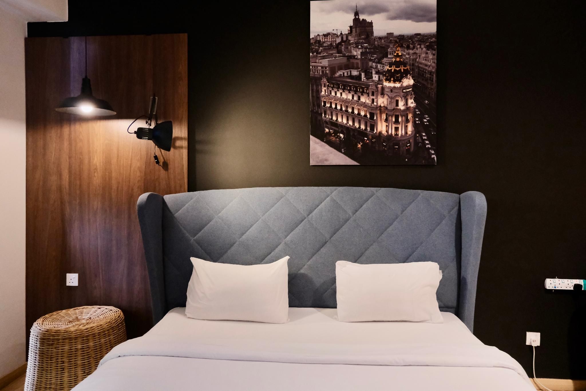 1 Bedroom Deluxe Suite