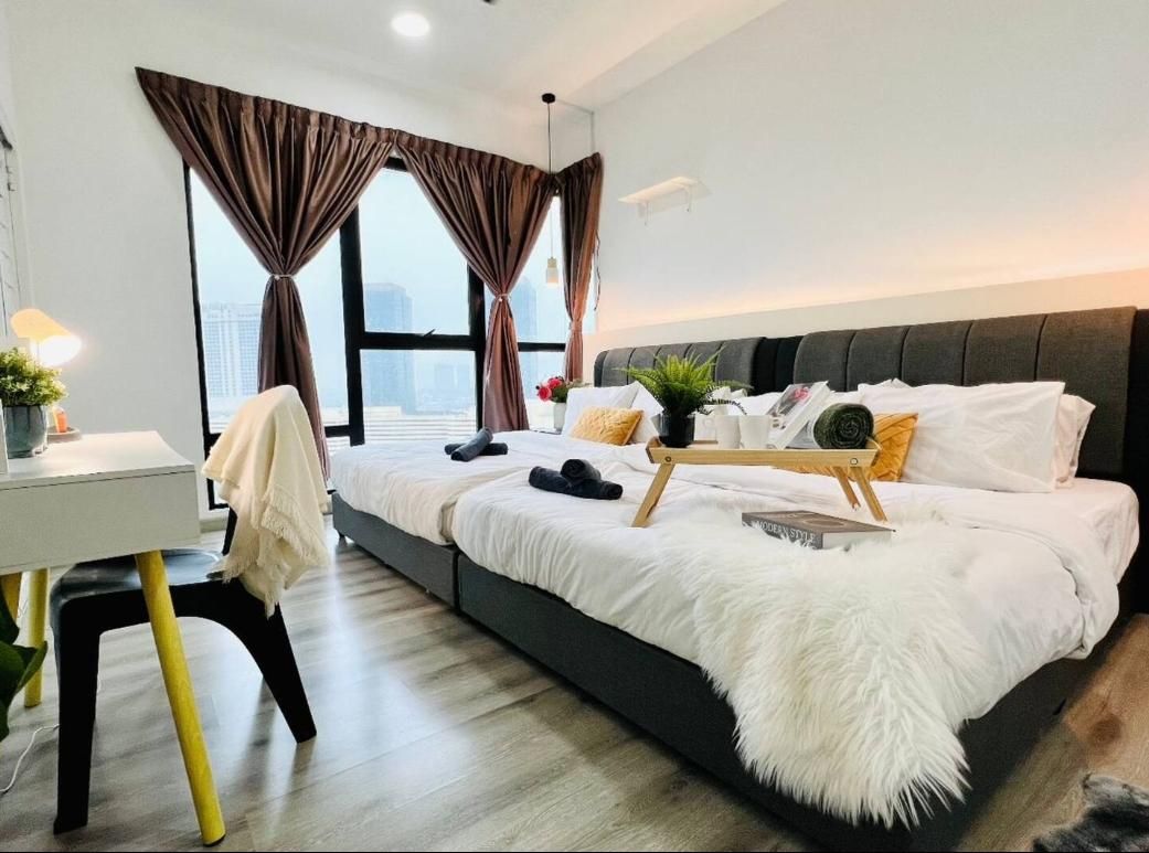 3 Bedroom Apartment, City view