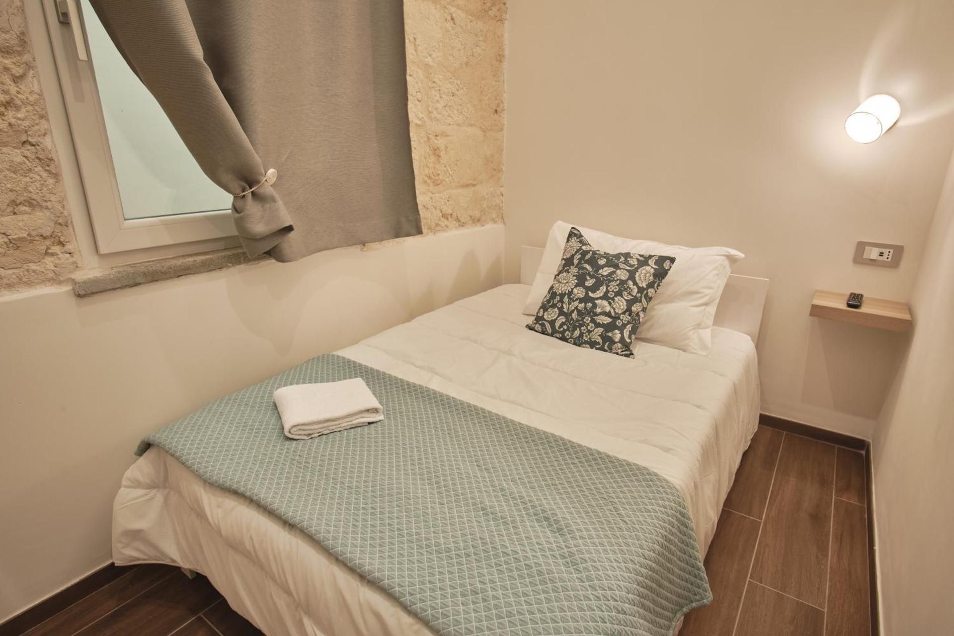 La Home 1909 Deluxe Room (1 adult + 1 child)