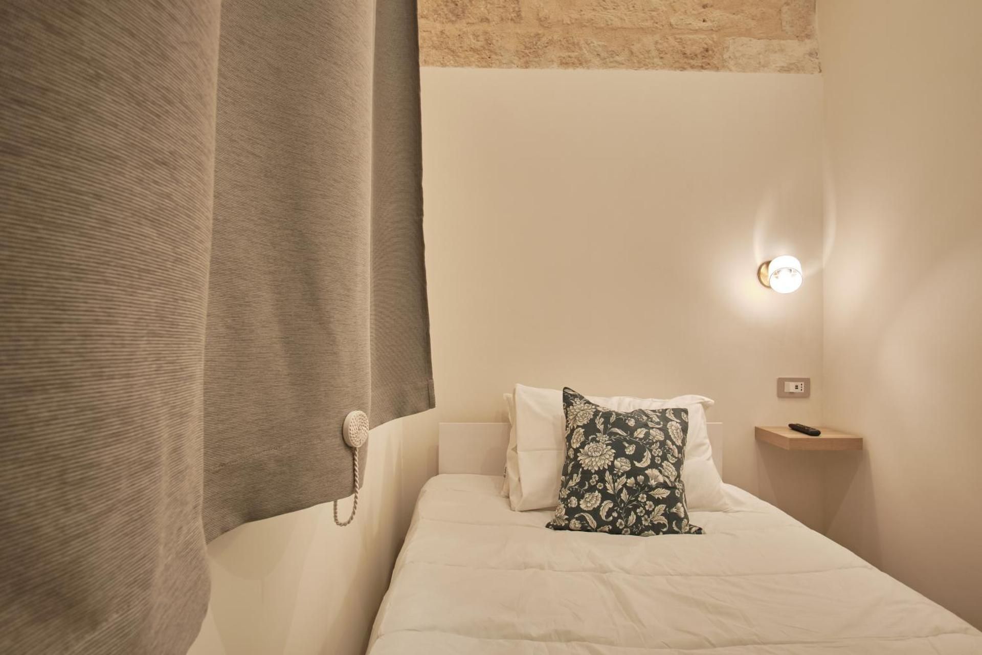 La Home 1909 Deluxe Room (1 adult + 1 child) 3