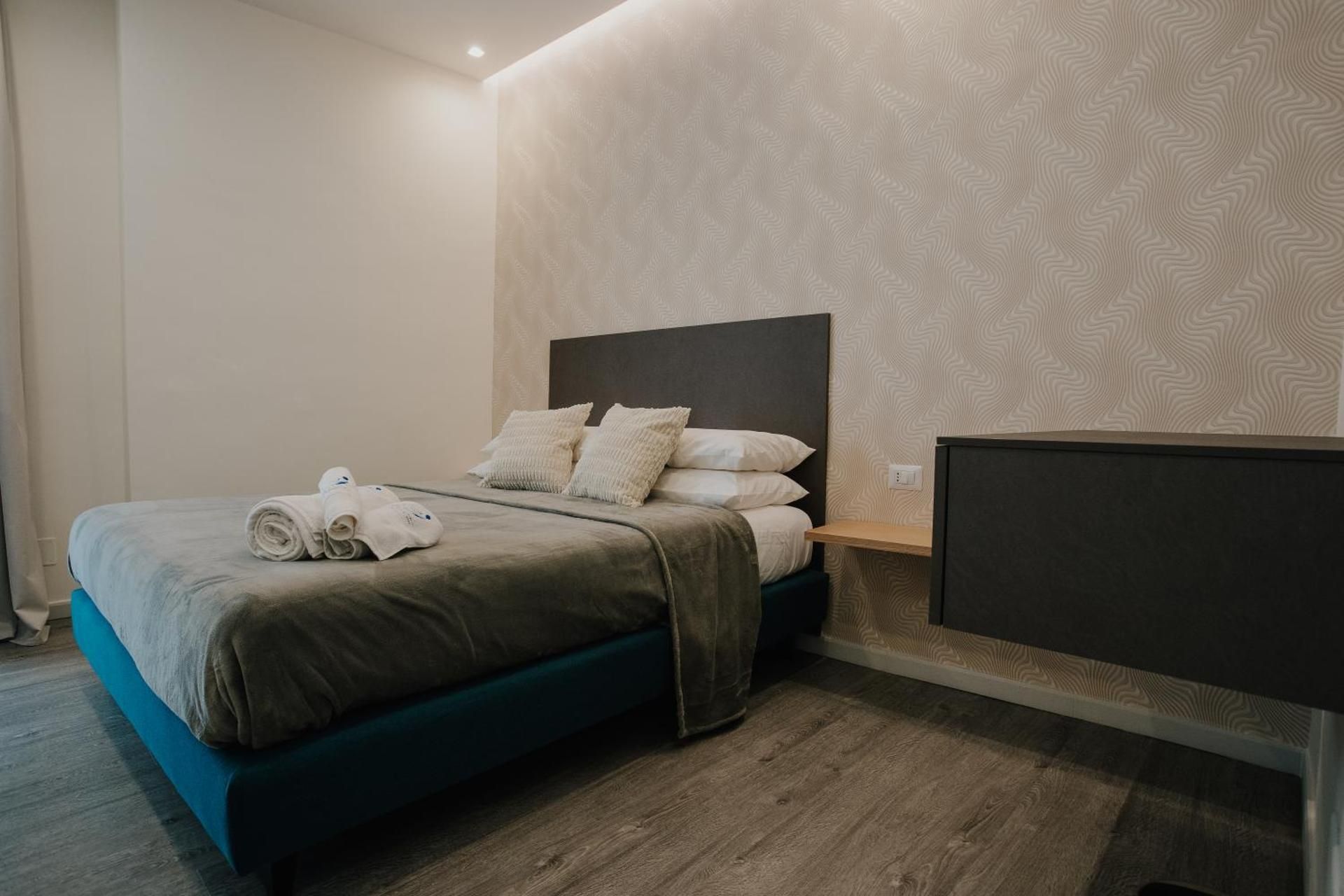 King Room with Spa Bath