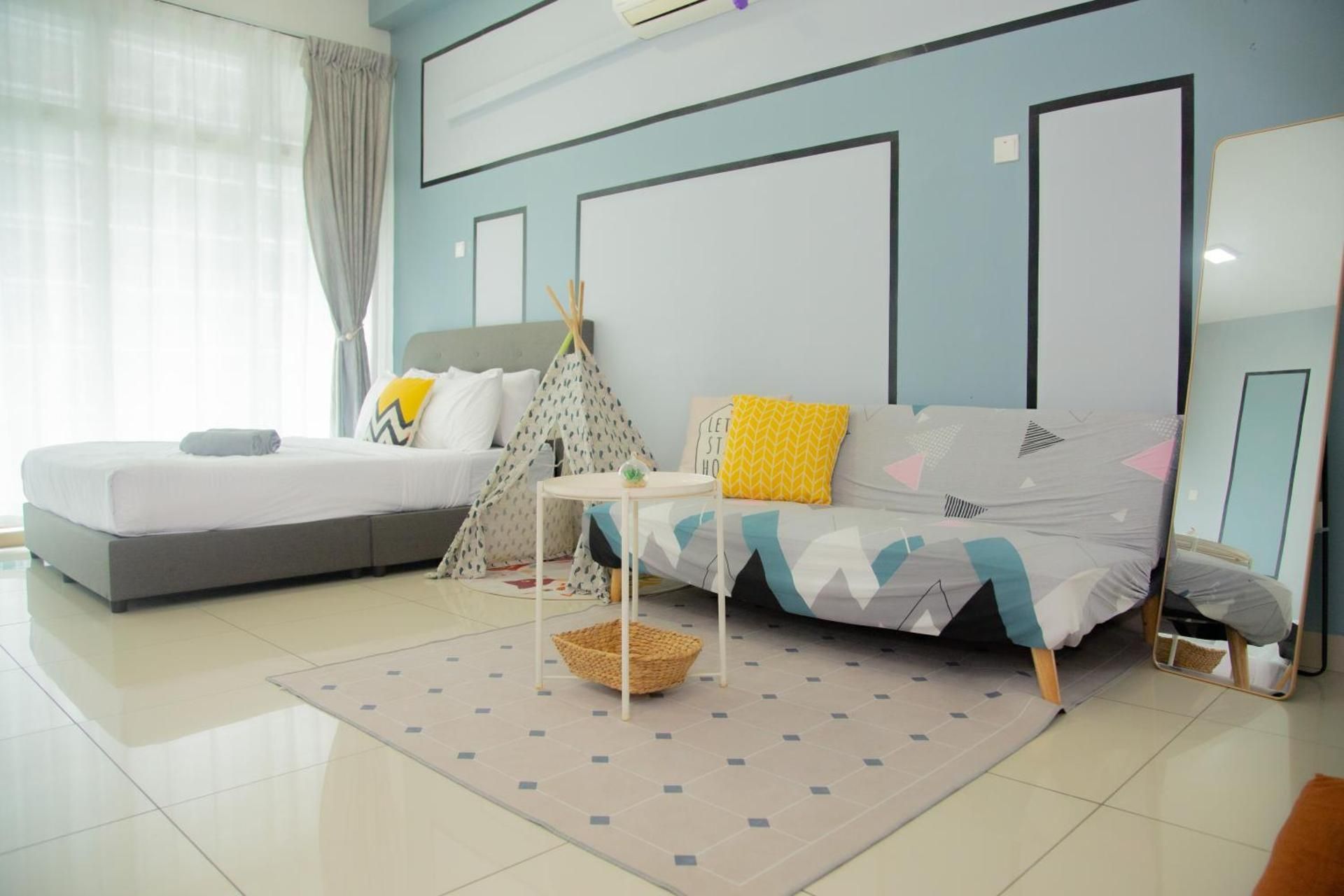 One-Bedroom Apartment