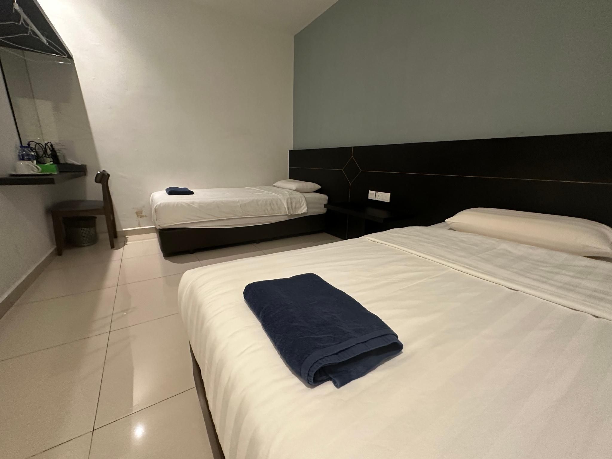 Standard Twin Room without View