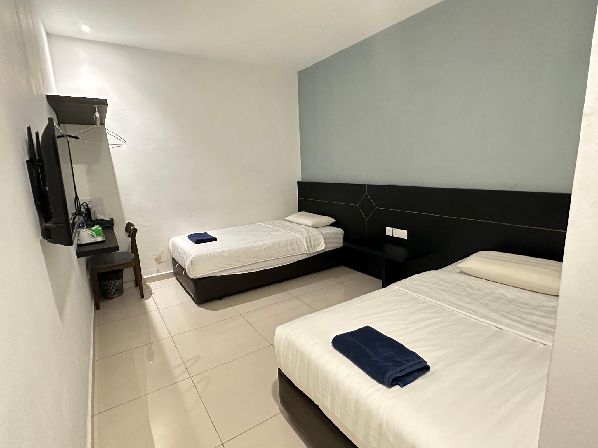 Standard Twin Room without View