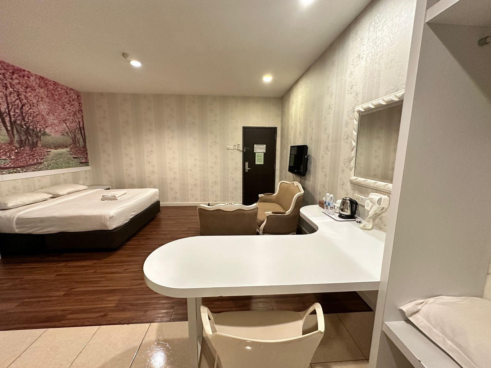 Deluxe Suite