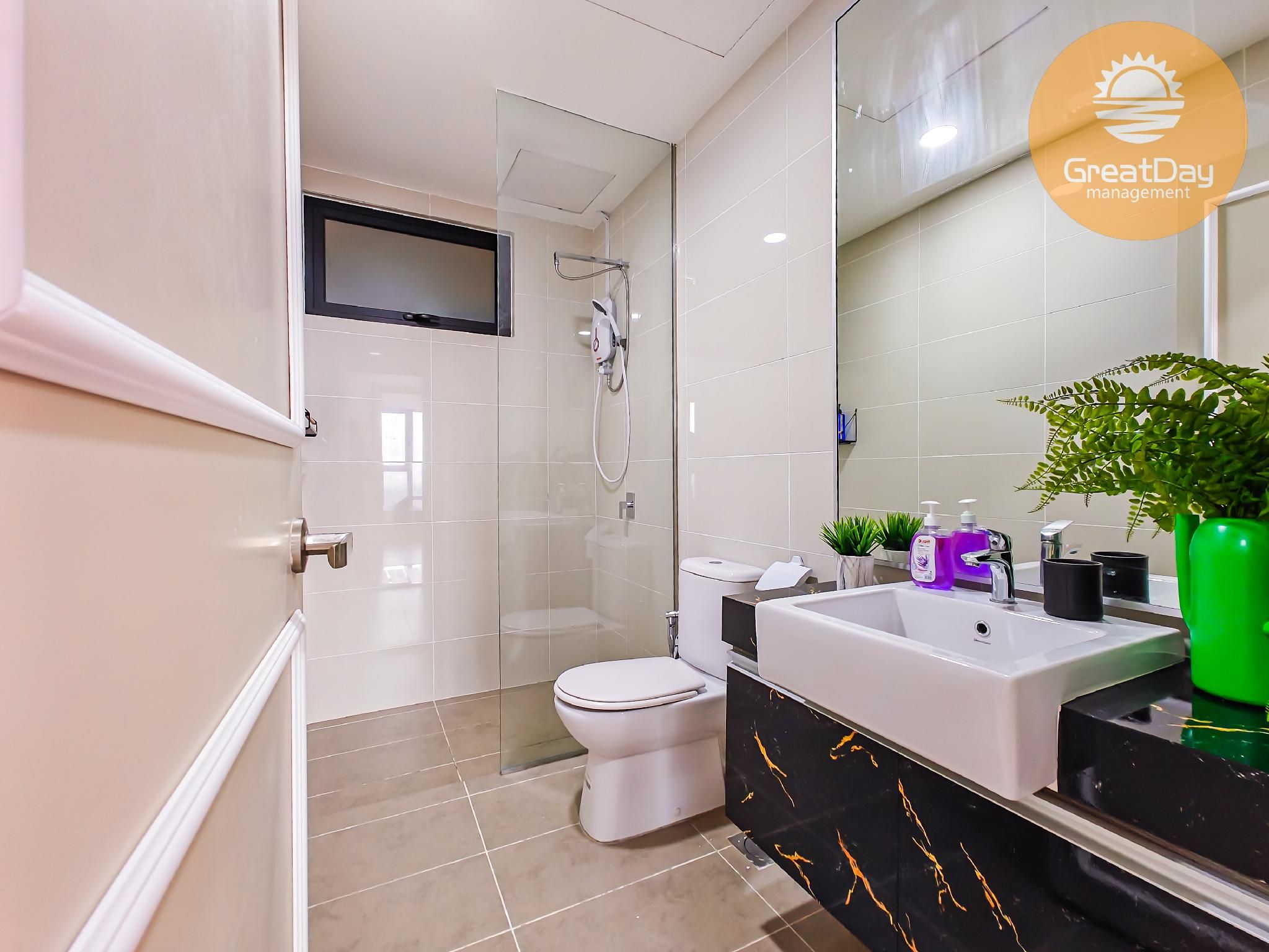 Two - Bedroom, Two - Bathroom Deluxe Apartment