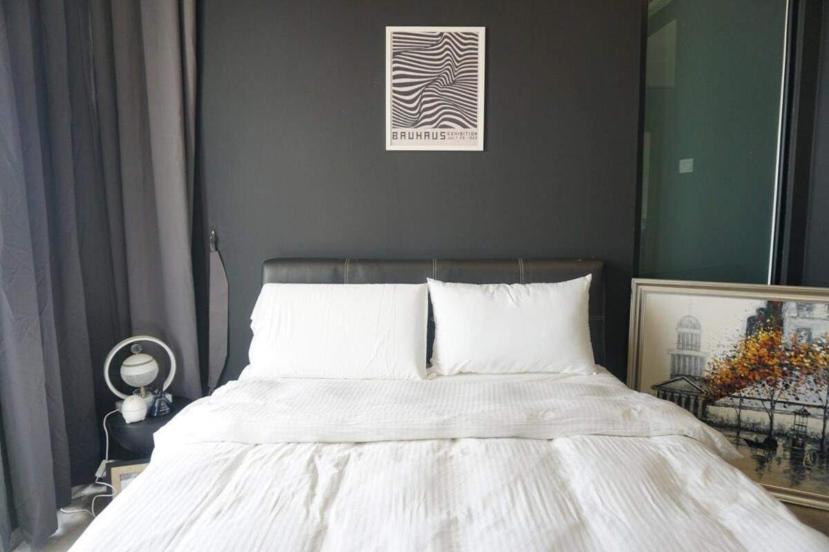 Family Two-Bedroom Apartment with View