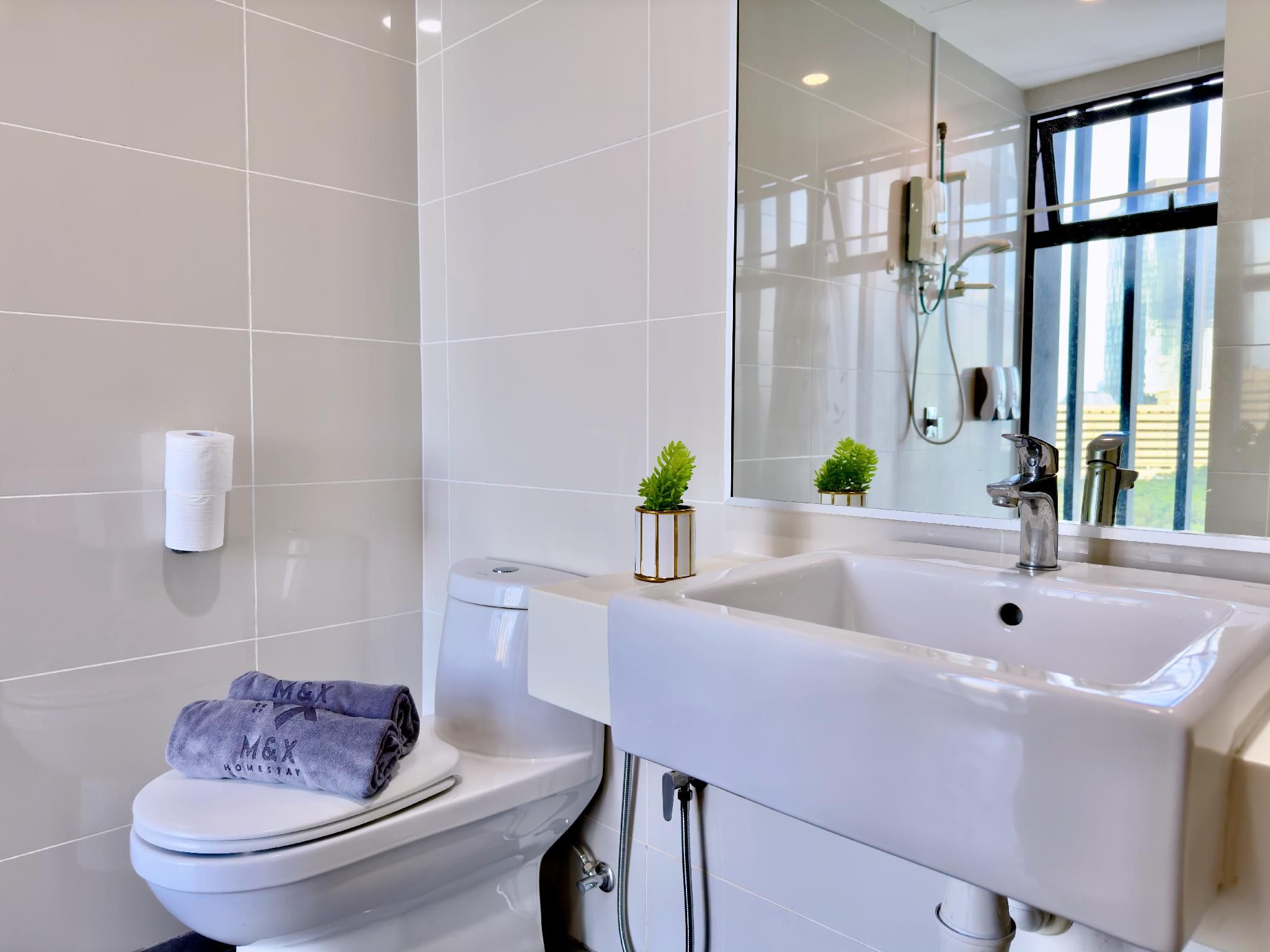 2-Bedroom Apartment - Max 8 People, Netflix, Smart TV 70-Inch