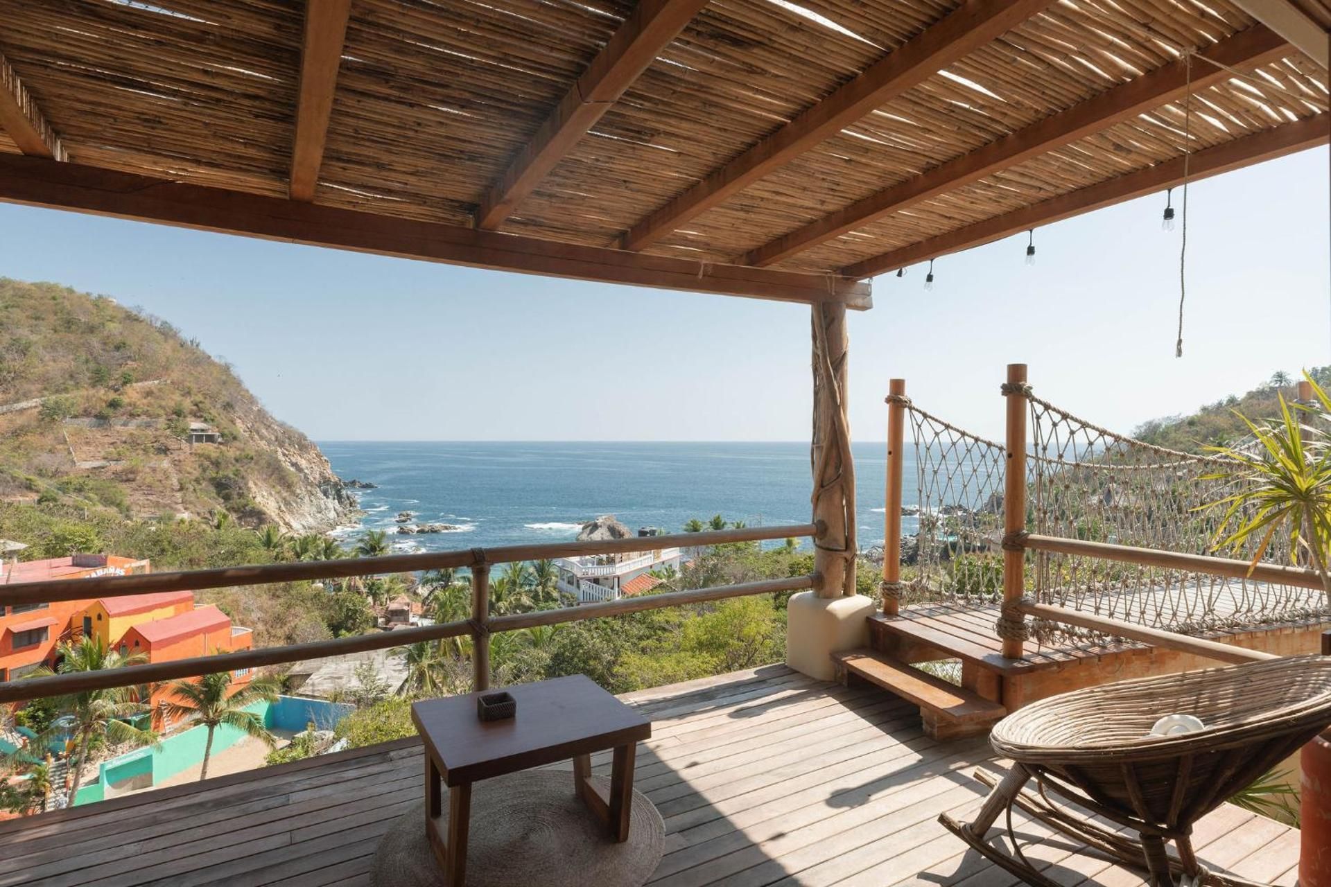 Deluxe Bungalow with Sea View