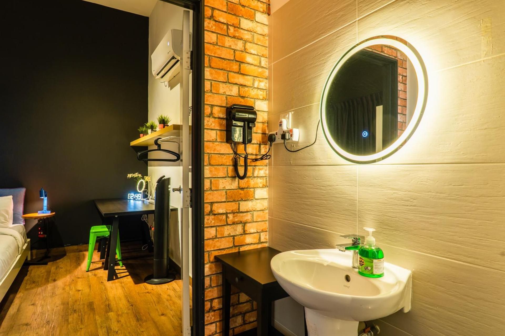 Urban Retreat Suite