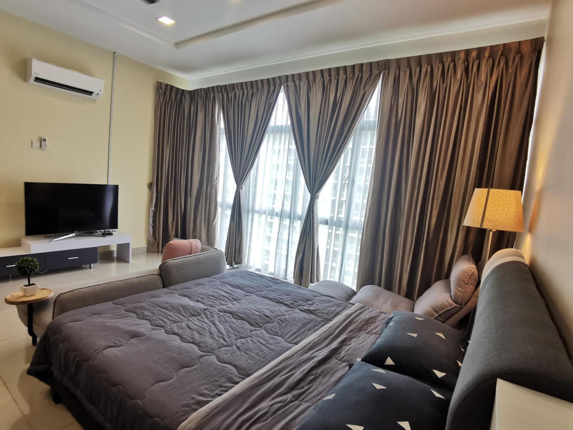 One-Bedroom Apartment