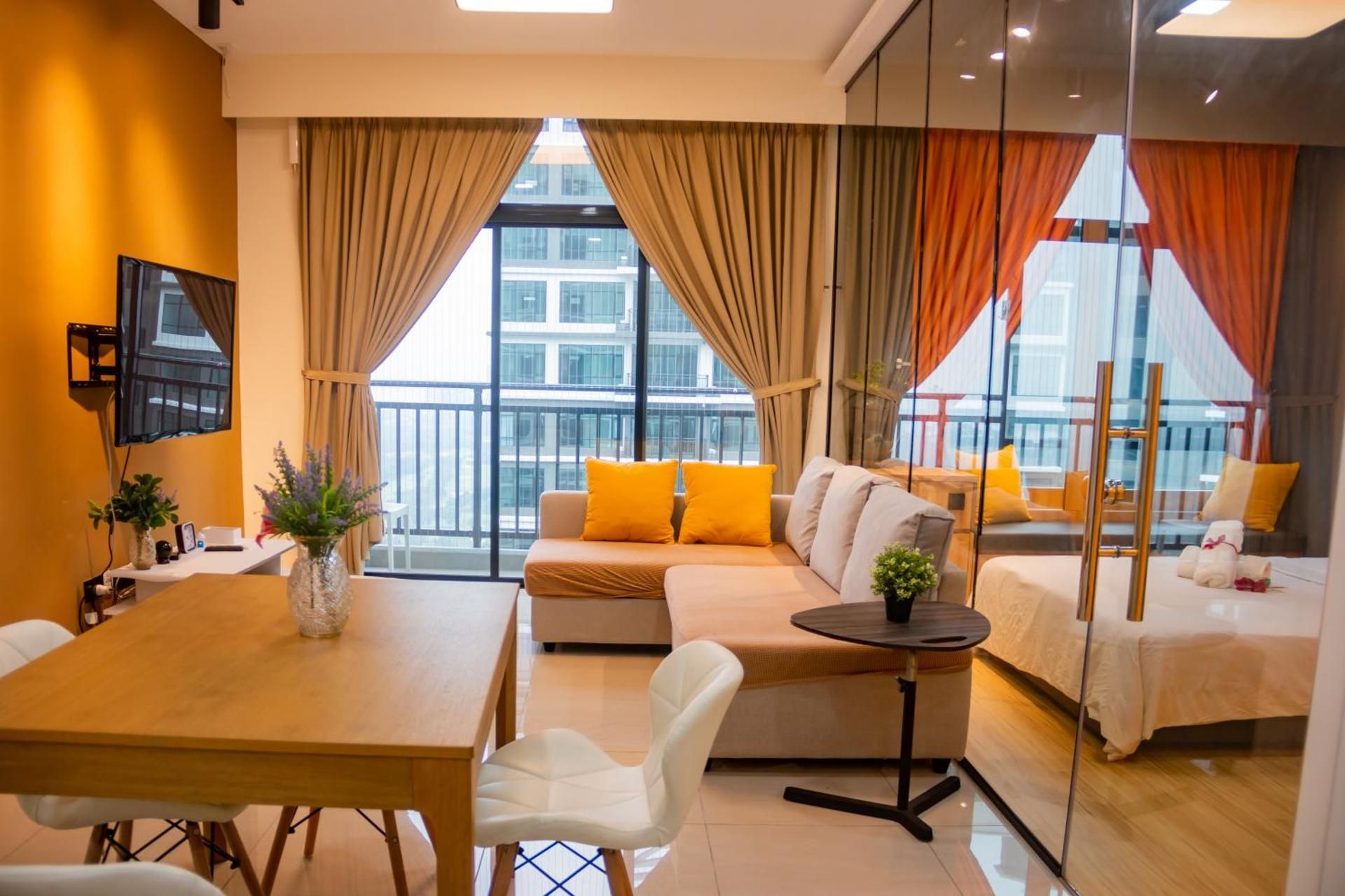 One-Bedroom Apartment with City View