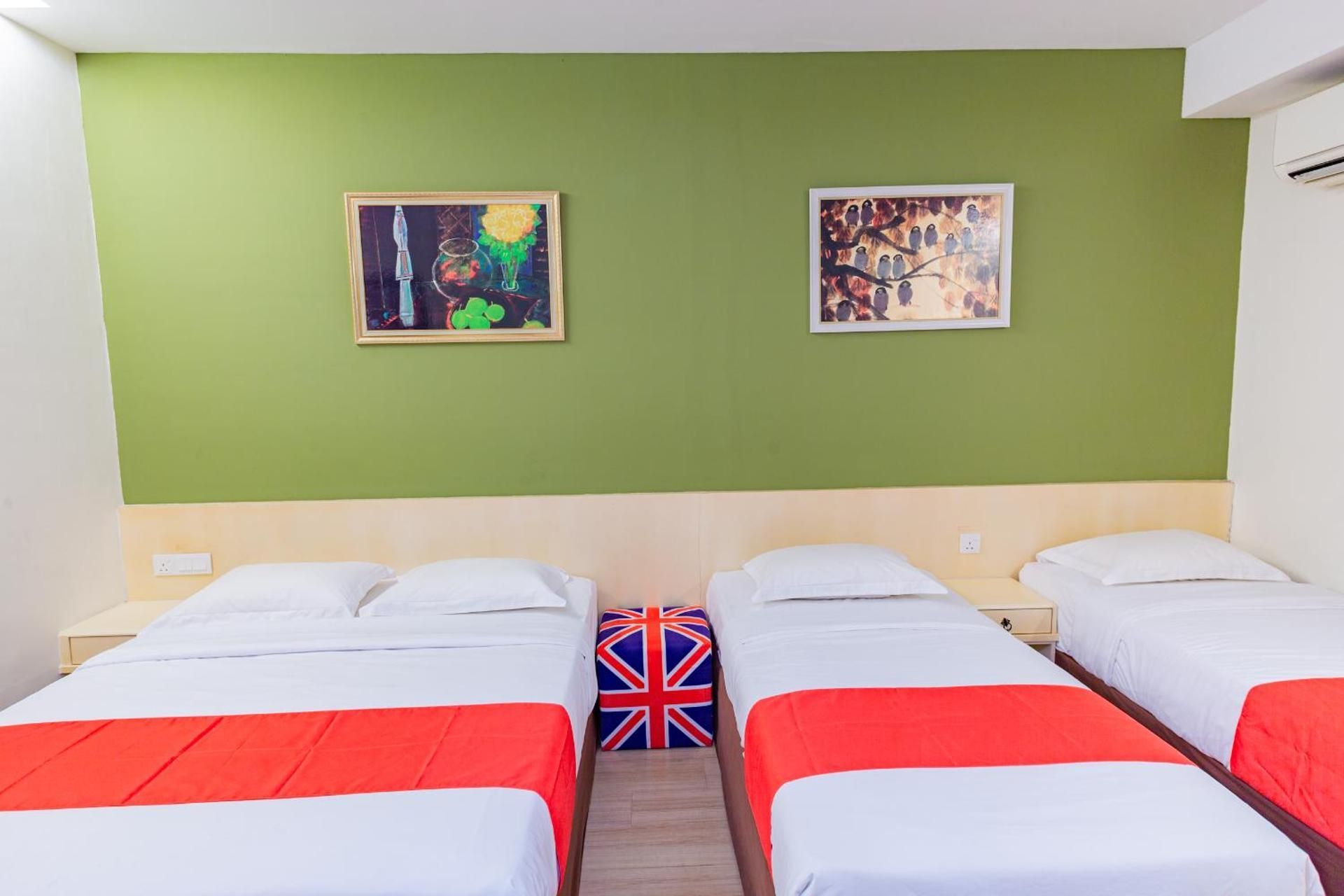 Deluxe Family Room