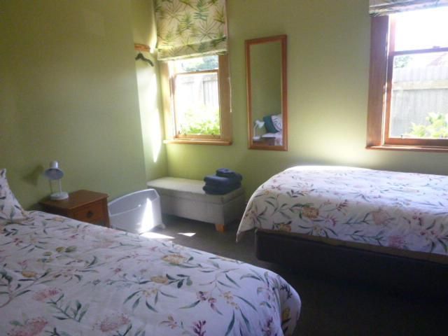 Southern Comfort Standard Twin Room 2