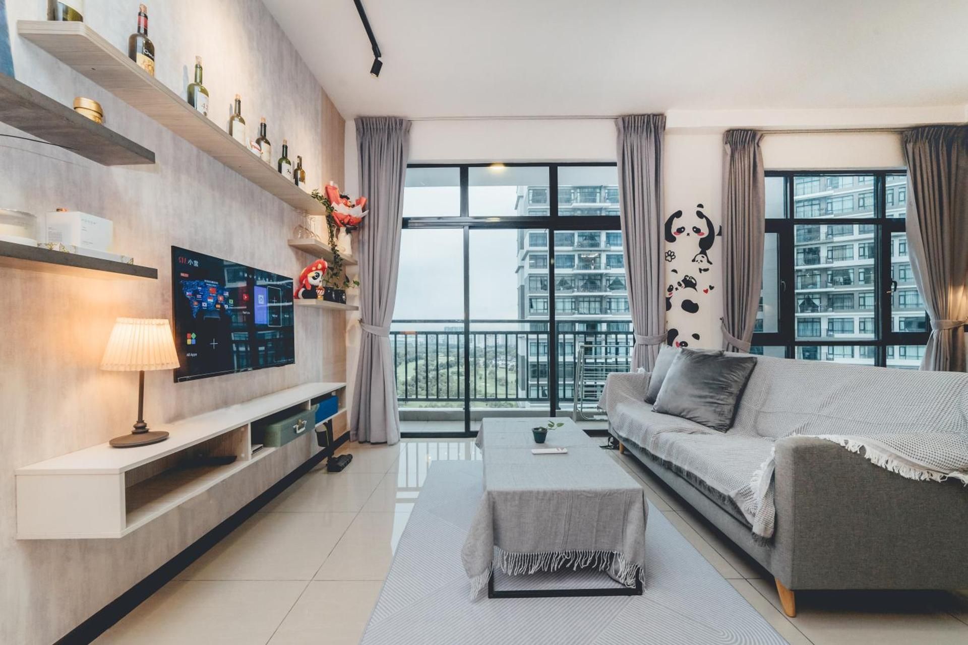 One-Bedroom Apartment
