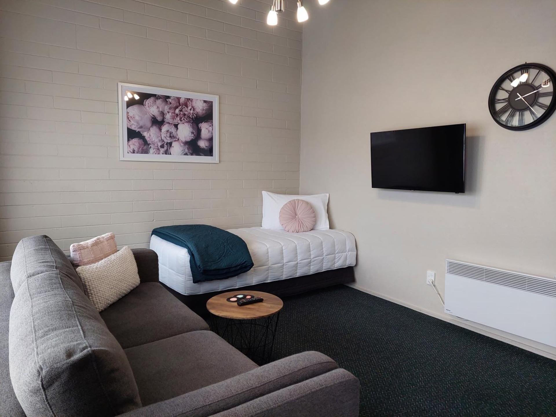One Bedroom Apartment