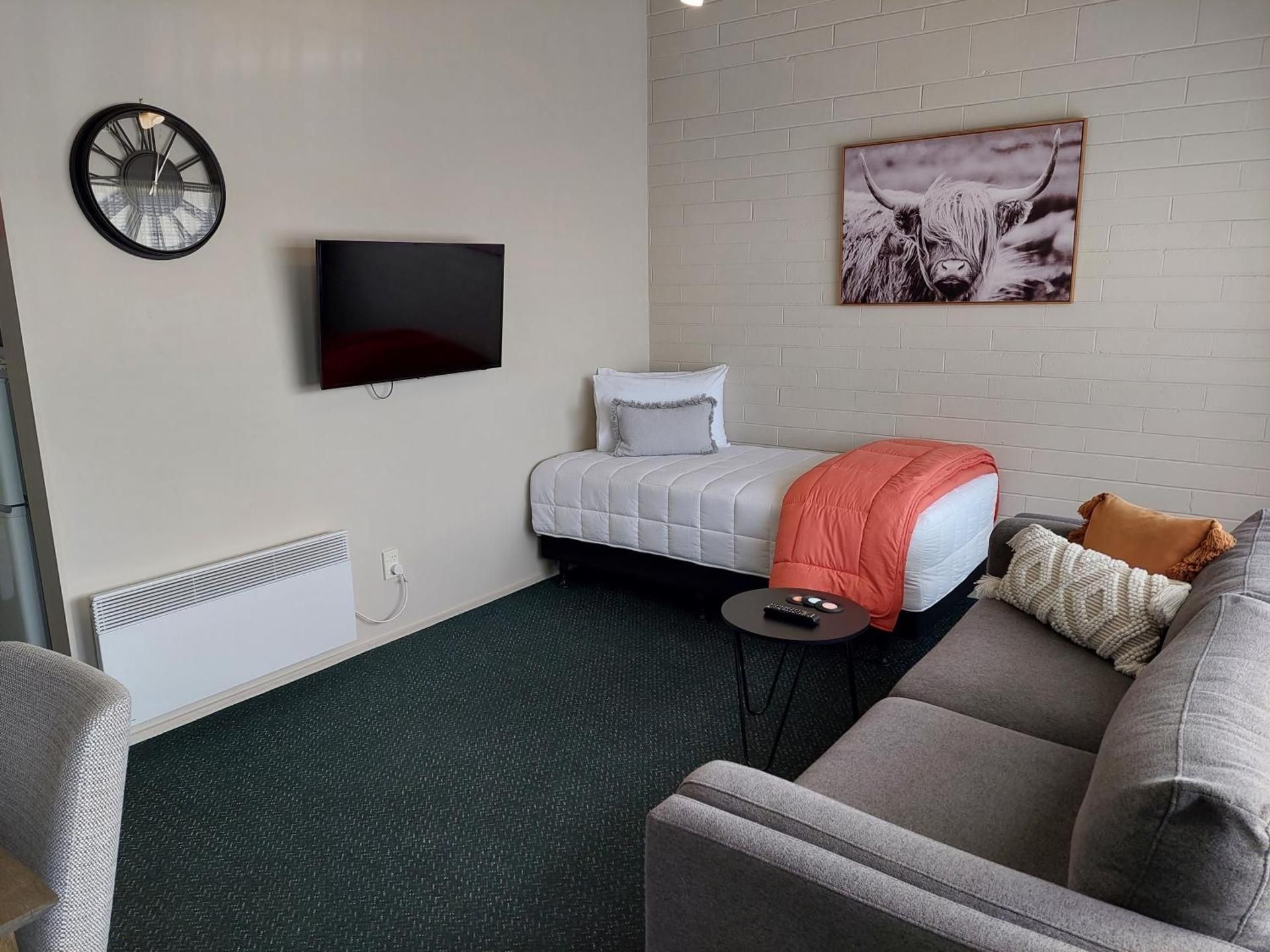 One Bedroom Apartment