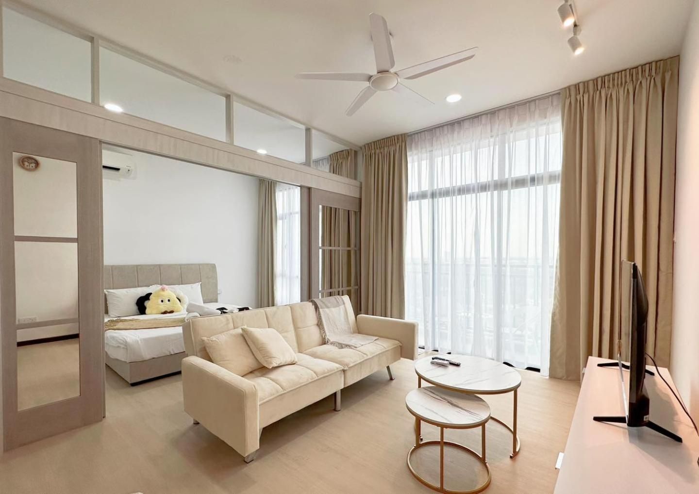 One-Bedroom Apartment