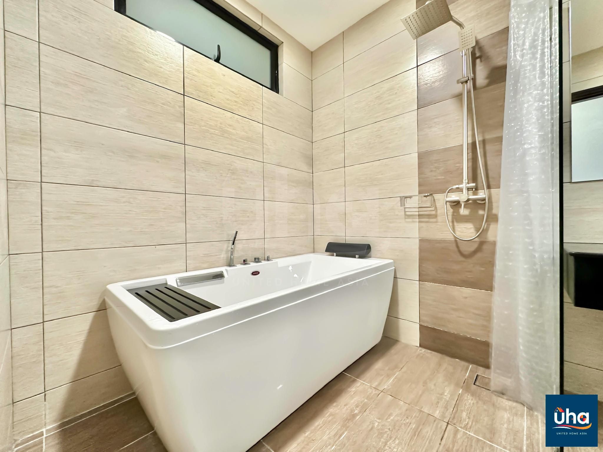 Molek Regency @ UHA Studio - 2 people 2