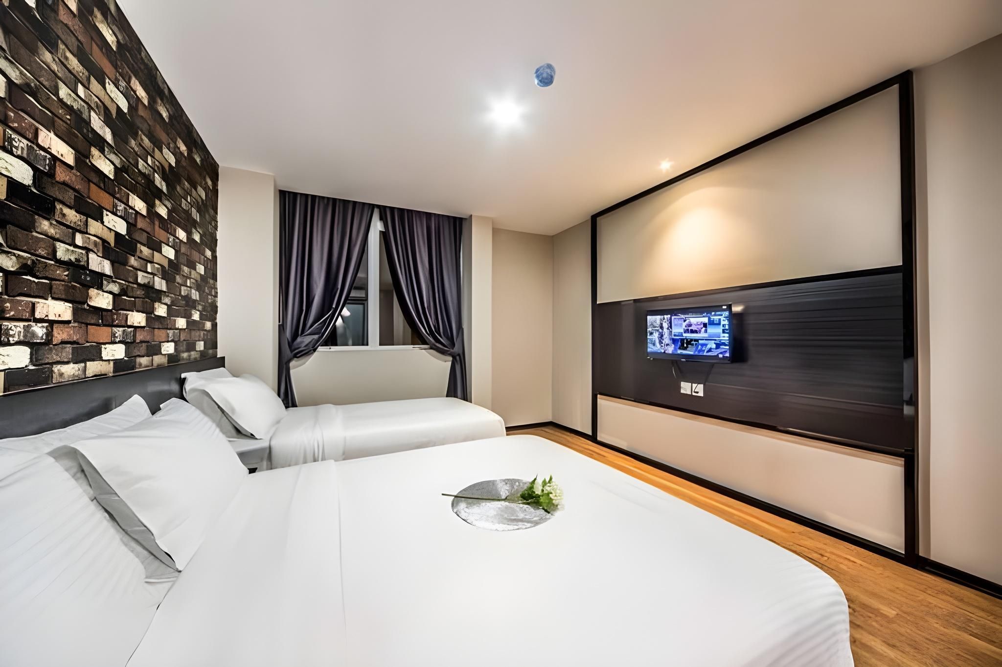 Deluxe Triple Room
