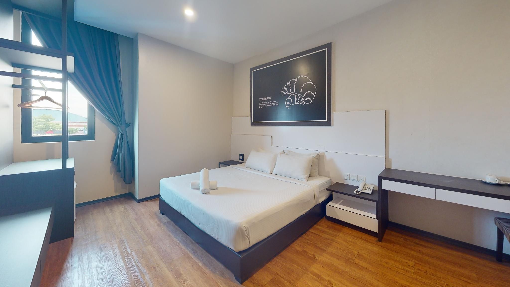 Deluxe King Room
