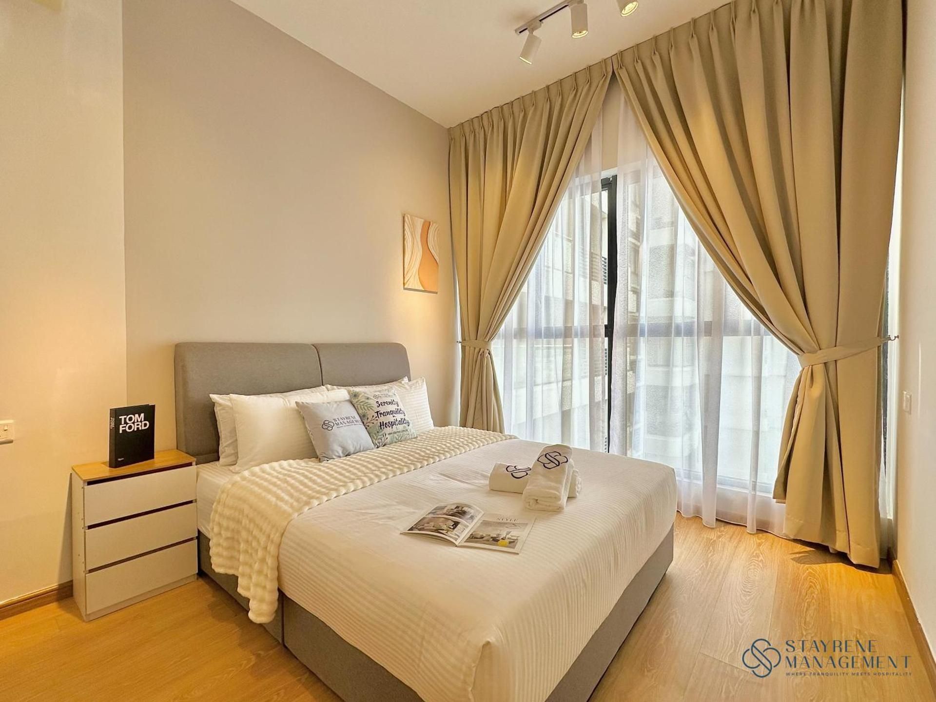 Two-Bedroom Deluxe Apartment with Balcony