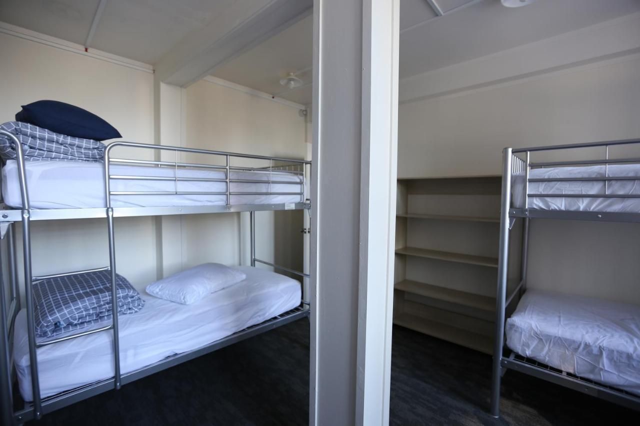 Dormitory Room - 6 People
