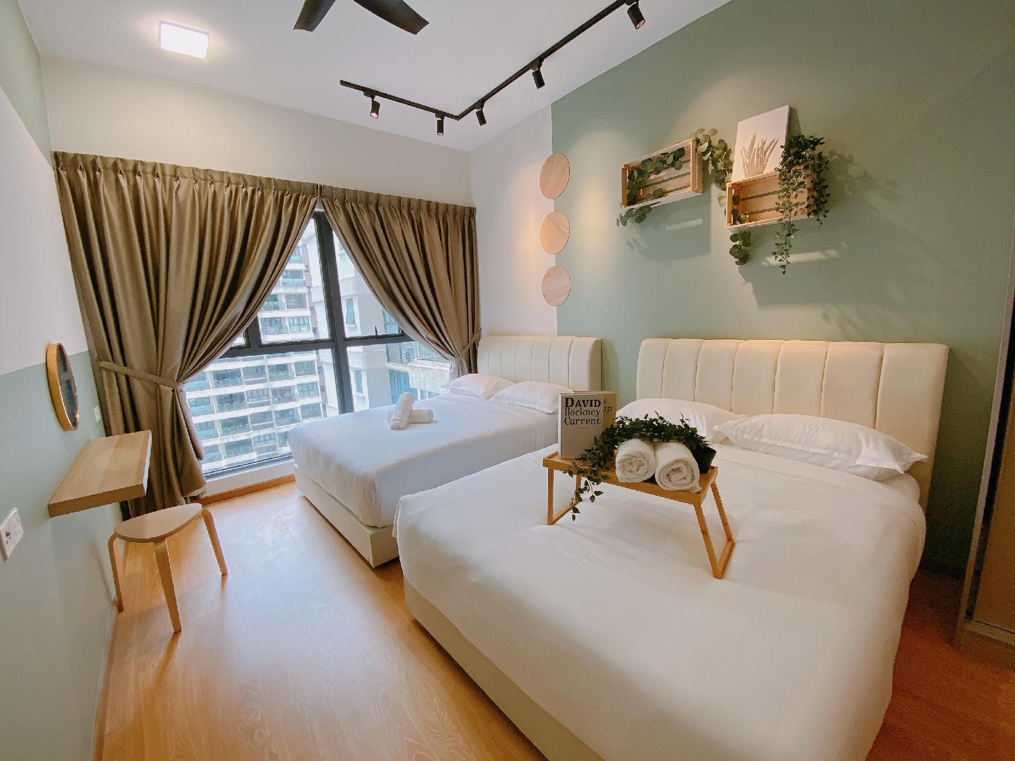 city view family room