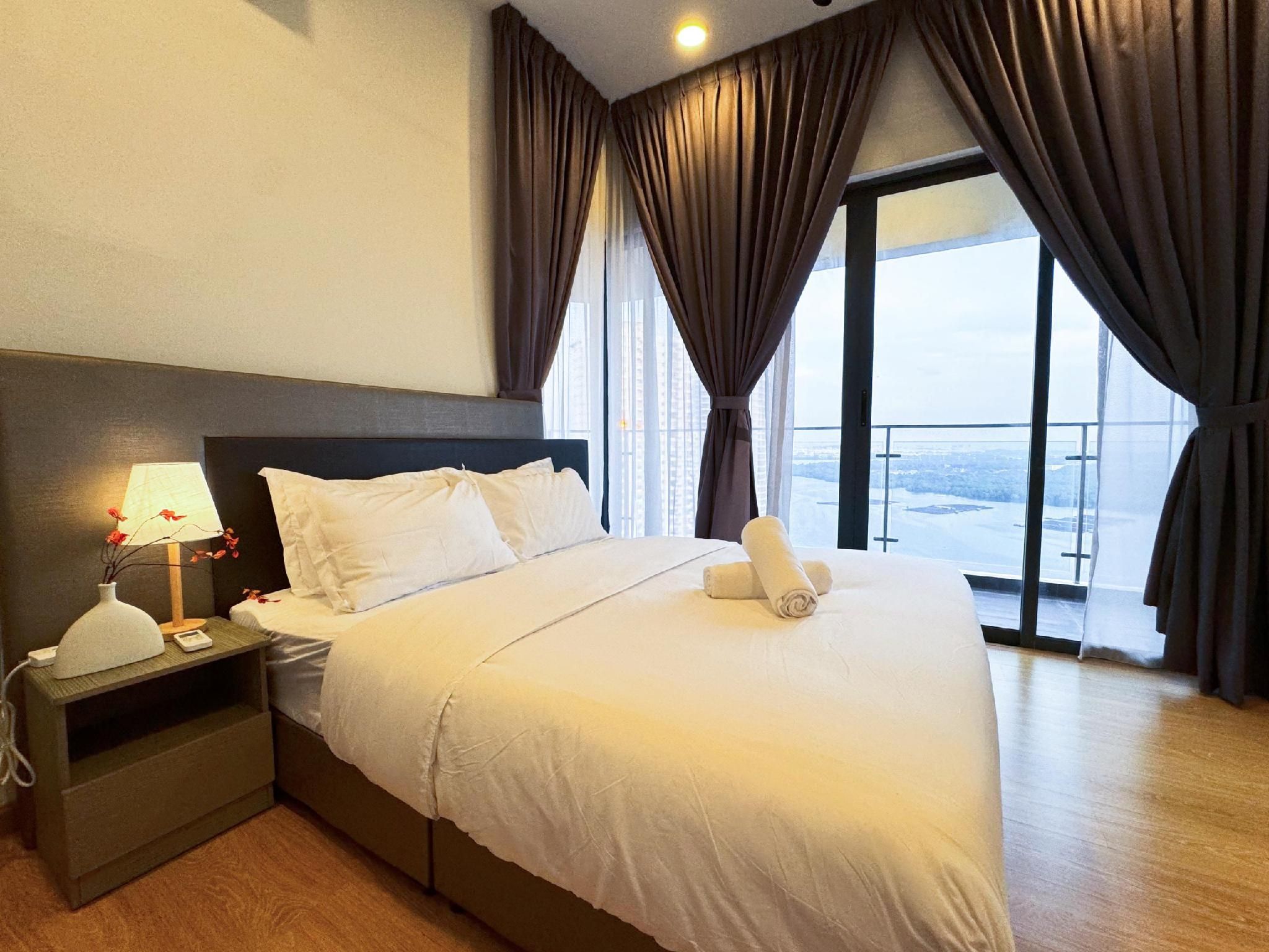 Apartment 302 with Balcony