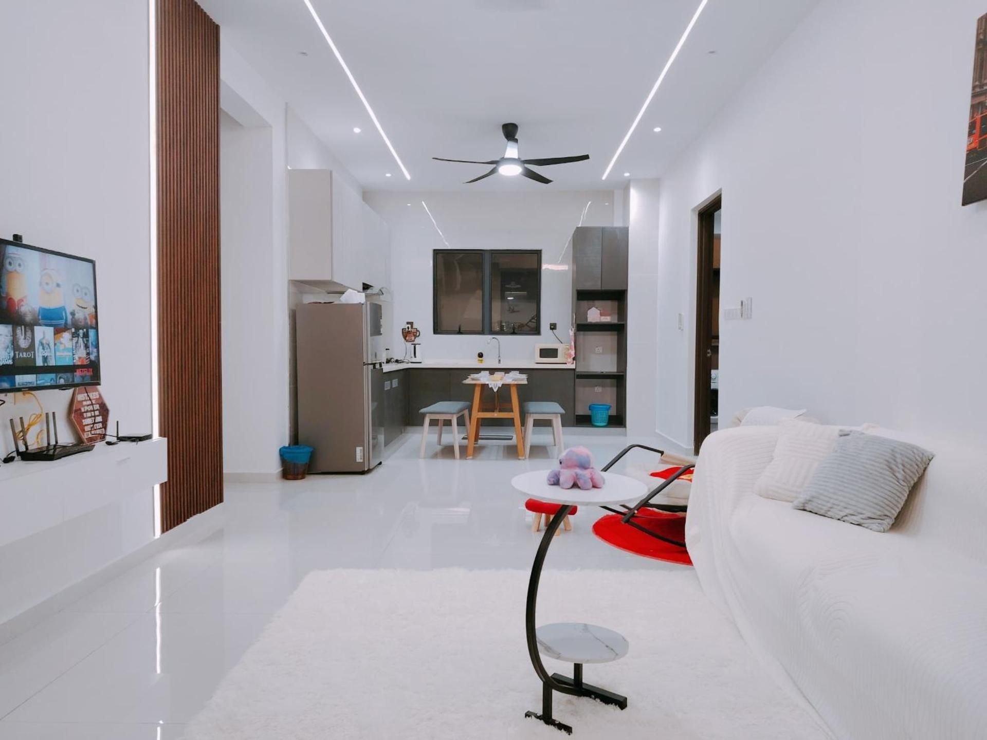 Three-Bedroom Apartment with Park View